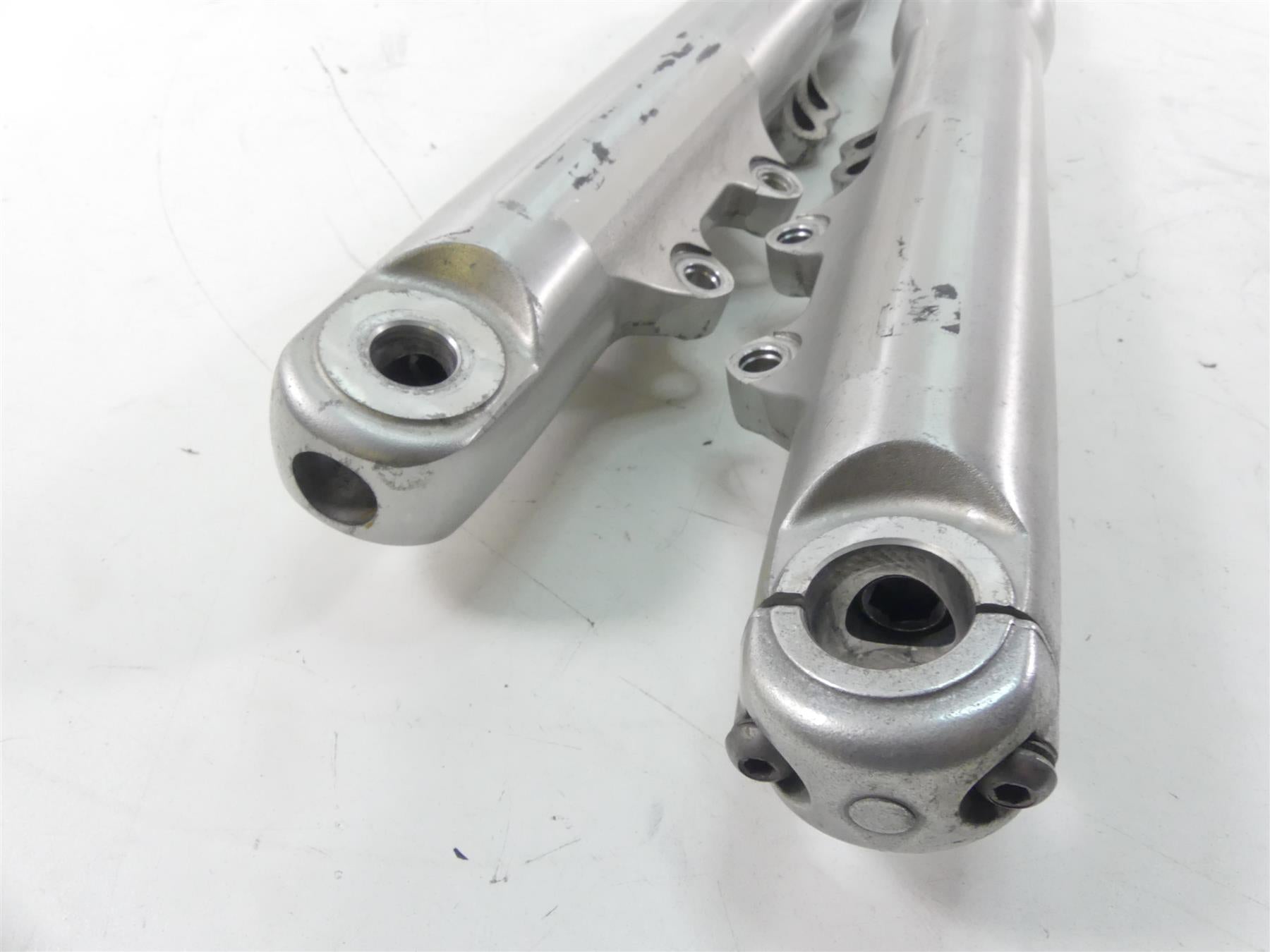 2015 Harley FXDL Dyna Low Rider Front 49mm Dual Brake Forks 45400052 45400051 {{ shop.shopifyCountryName }} - Mototech271