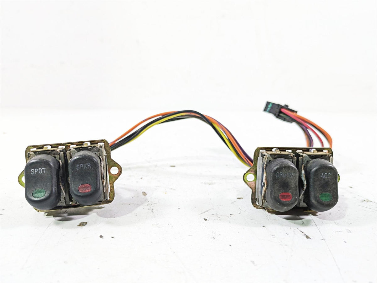 2003 Harley Touring FLHTCUI 100TH E-Glide Auxiliary Switch Set Cruise 70271-98 {{ shop.shopifyCountryName }} - Mototech271