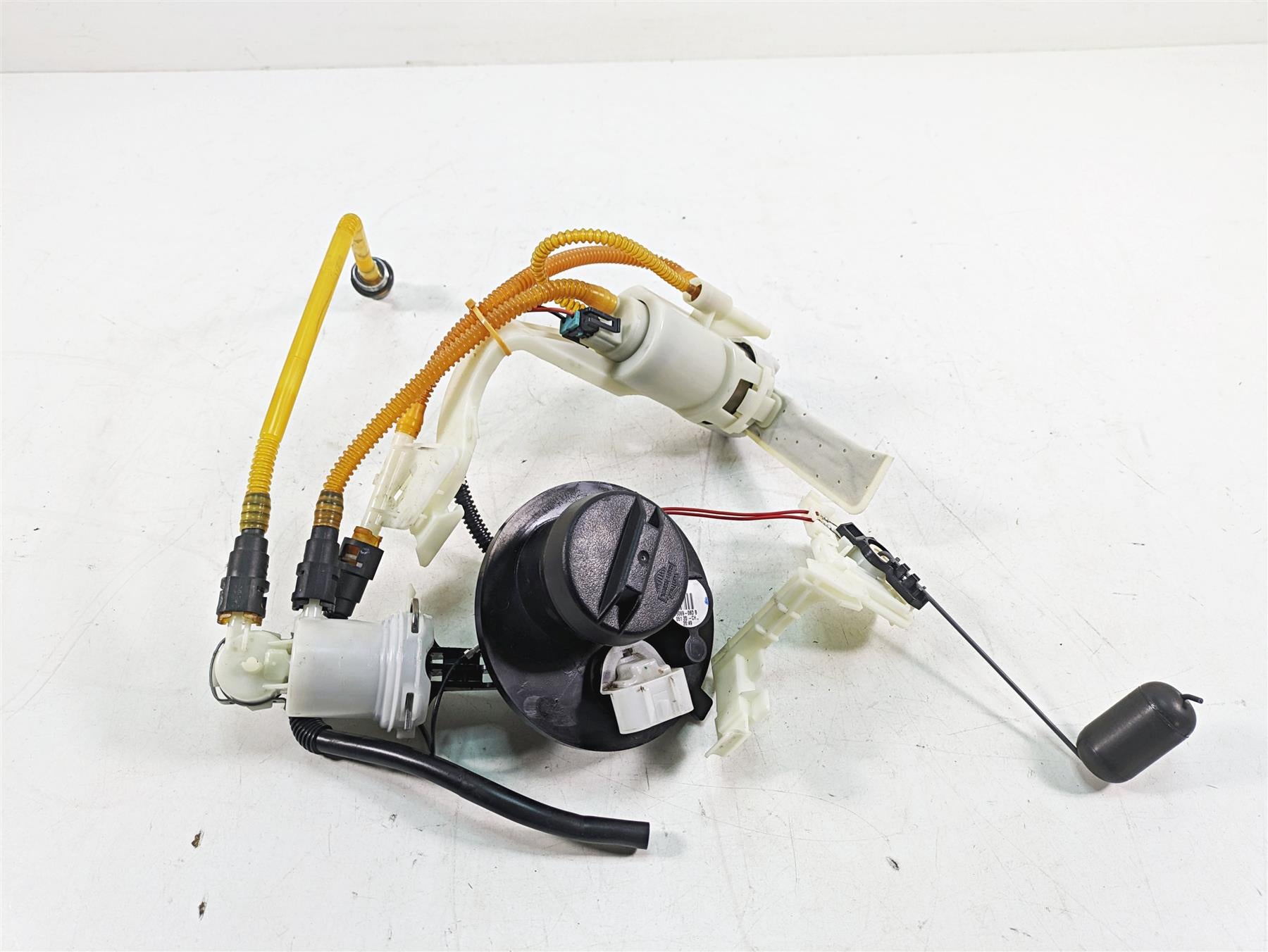 2020 Harley Touring FLHX Street Glide Fuel Gas Petrol Pump 62908-08 75069-08D {{ shop.shopifyCountryName }} - Mototech271