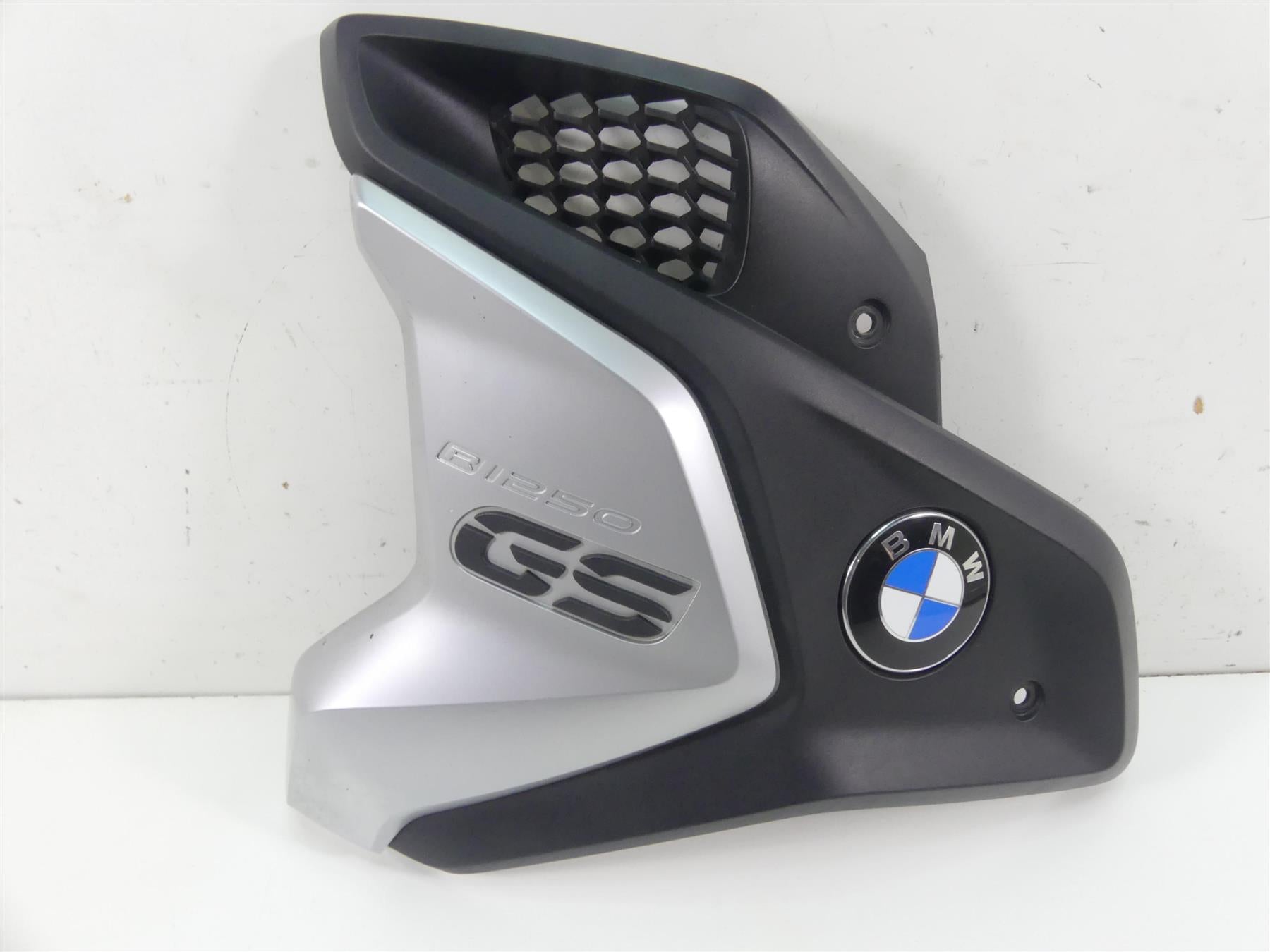 2019 BMW R1250GS K50 Left Side Intake Fairing & Emblem 46638556655 46638392881