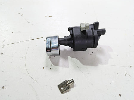 2016 Harley Touring FLTRX Road Glide Ignition Switch & Key READ 71400016B {{ shop.shopifyCountryName }} - Mototech271