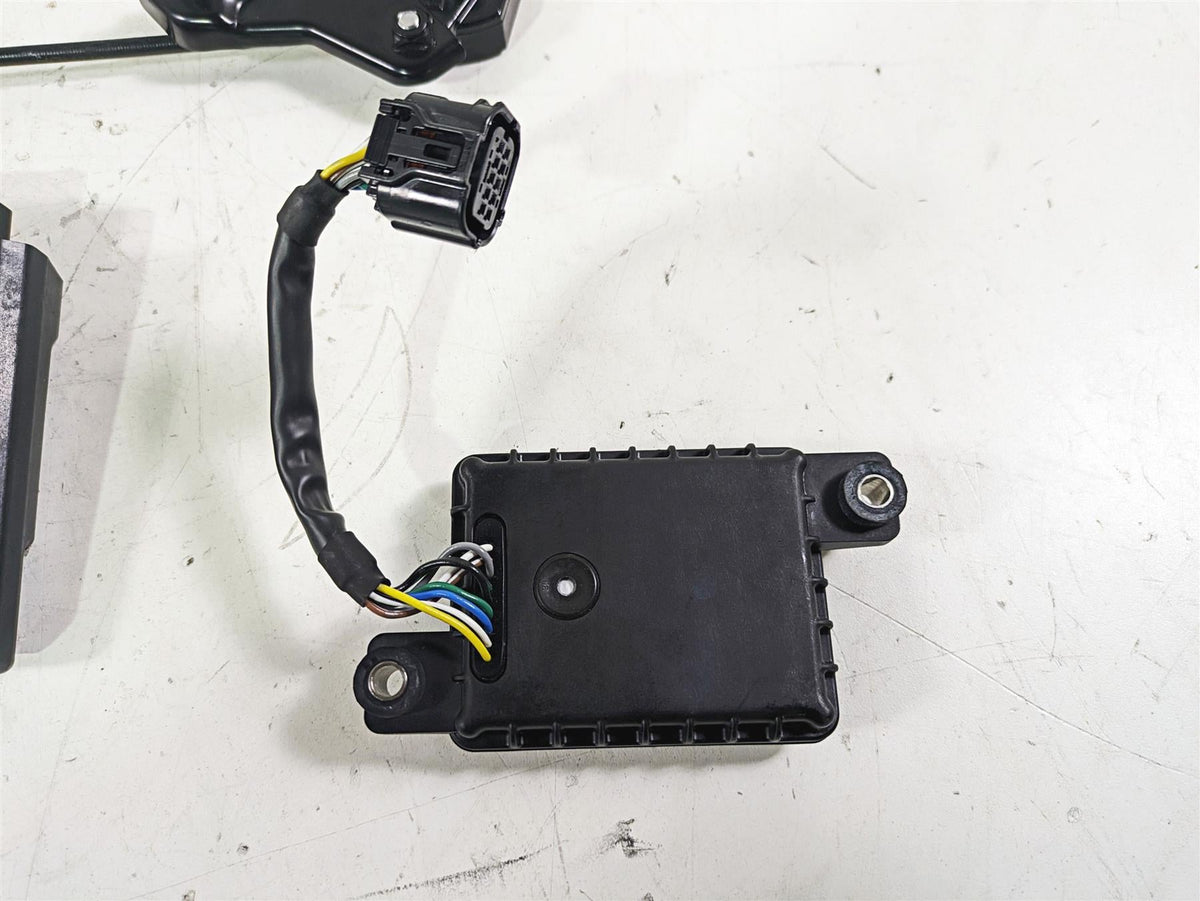2023 Triumph Street Triple 765 RS Cdi Ignition Switch Key Set - Read T1290306 {{ shop.shopifyCountryName }} - Mototech271