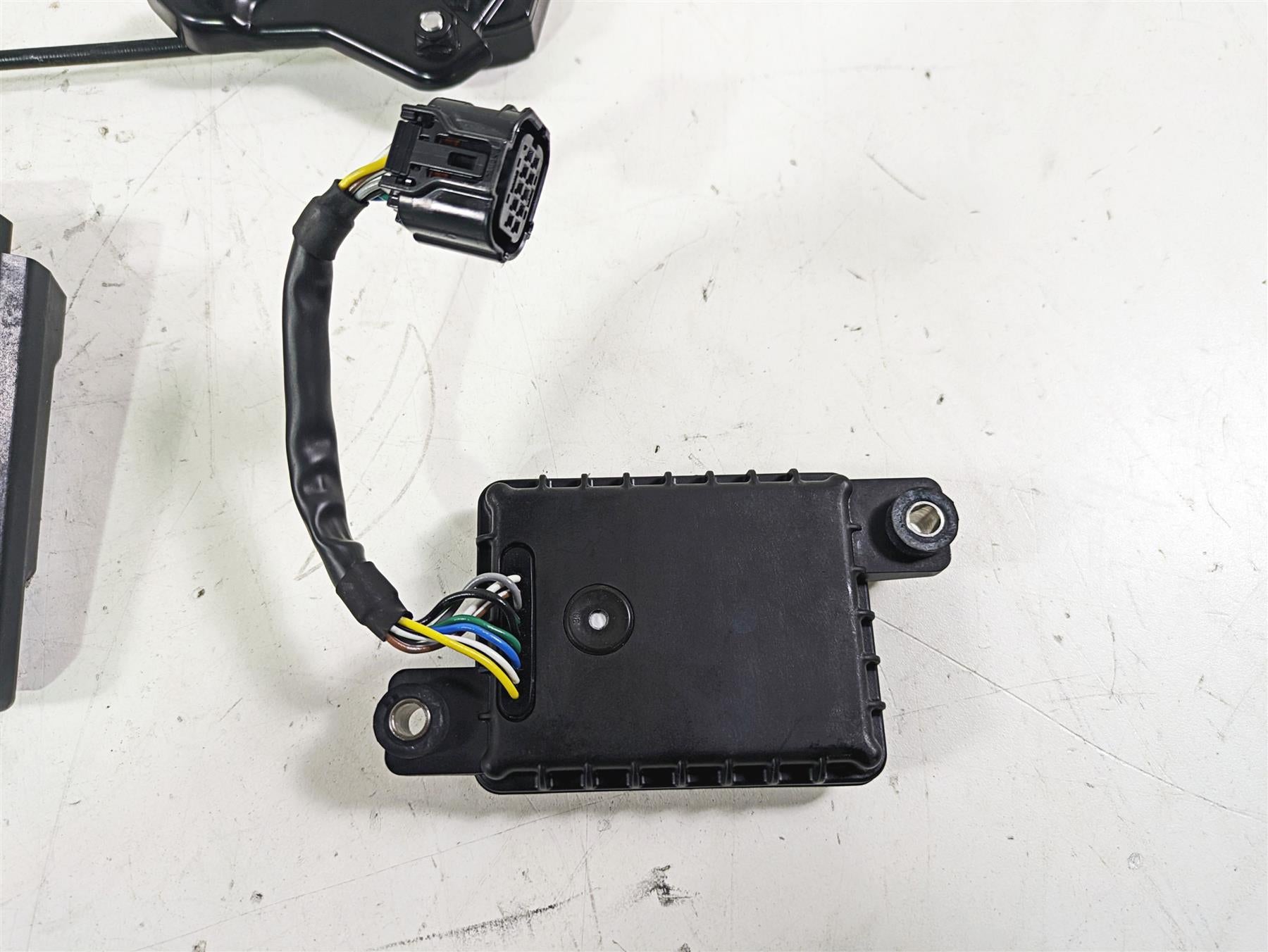2023 Triumph Street Triple 765 RS Cdi Ignition Switch Key Set - Read T1290306 {{ shop.shopifyCountryName }} - Mototech271