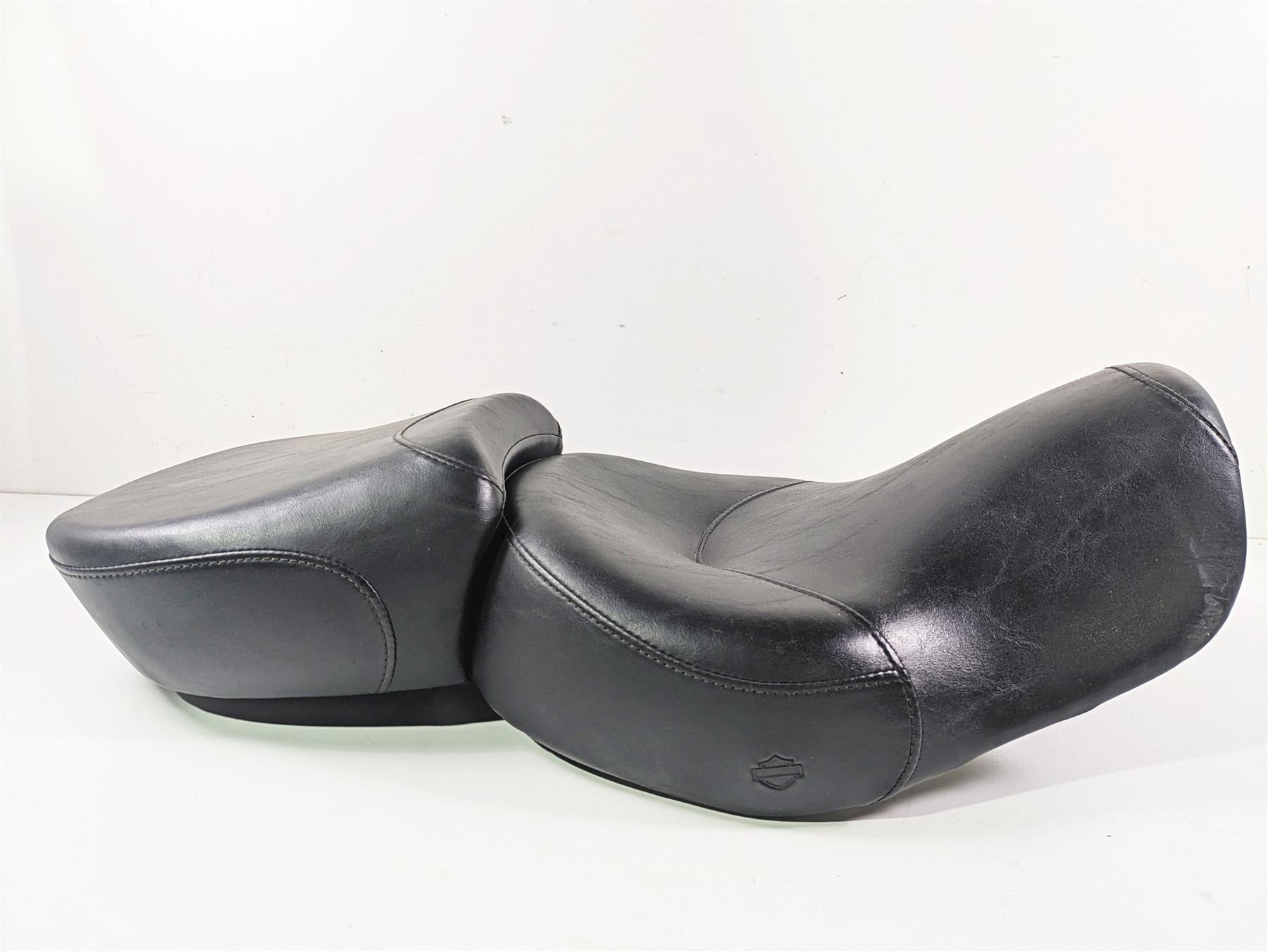 2009 Harley FXDC Dyna Super Glide Front Rear Seat Set 22531 RDW-92/61-0067
