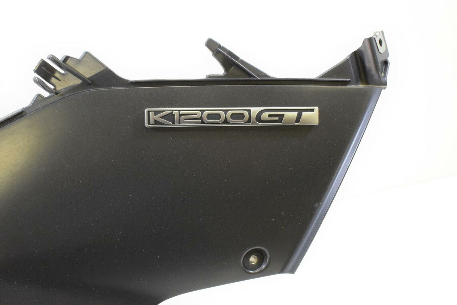 2008 BMW K1200GT K1200 GT K44 Tank Between Leg Side Fairing Set 46637685024 {{ shop.shopifyCountryName }} - Mototech271