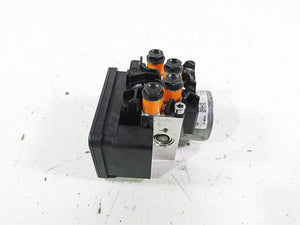 2023 Triumph Street Triple 765 RS Abs Brake Pump Module  T2025961 T2025959