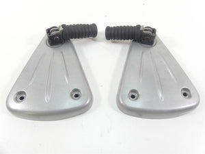 2002 Triumph Bonneville America Rear Passenger Footpeg Foot Peg Set T2081040