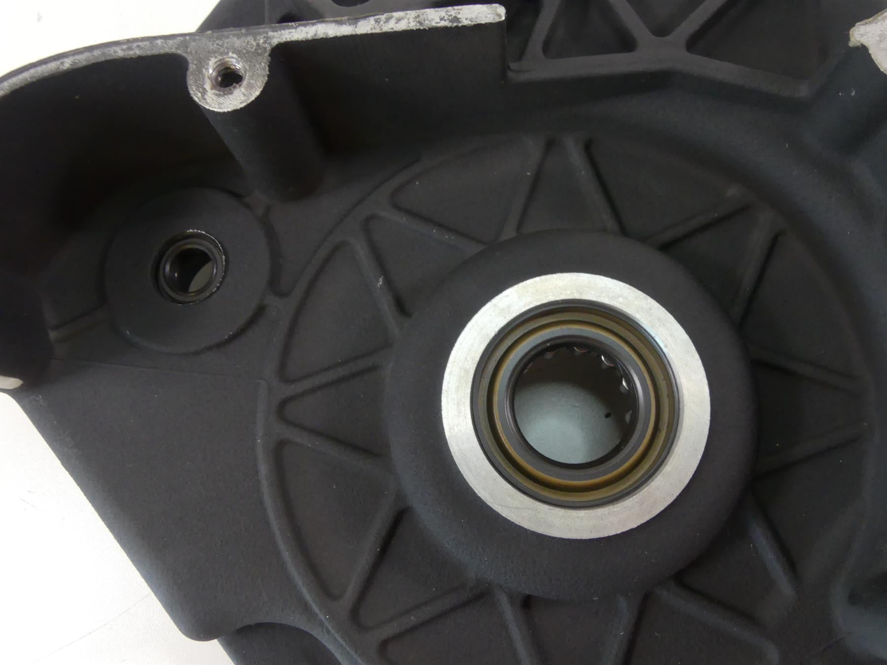1997 Harley Dyna FXDS Super Glide Conv Inner Primary Clutch Cover