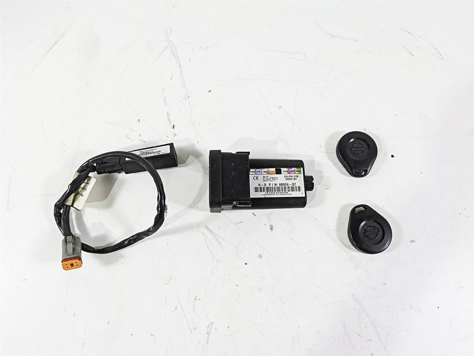 2008 Harley Touring FLHTCU E-Glide 105TH Tssm Security Module & Fob Key 68924-07 {{ shop.shopifyCountryName }} - Mototech271