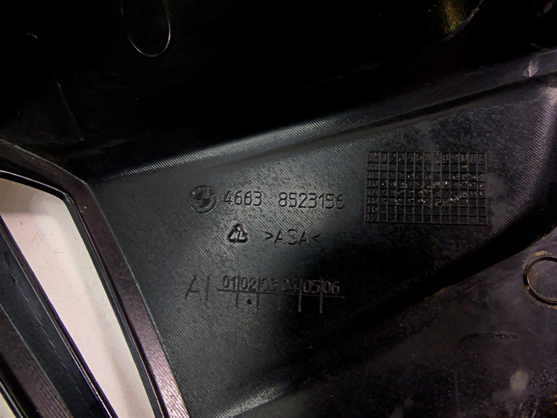 2016 BMW R1200GS Adv K51 Battery Side Infill Cover Set 46638523155 46638523156 {{ shop.shopifyCountryName }} - Mototech271