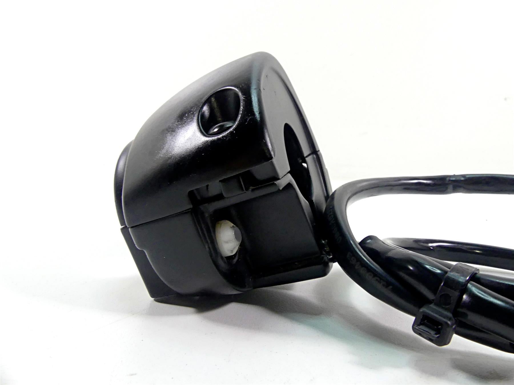 2020 Harley Softail FXST Standard Right Hand Start Stop Control Switch 71500462 {{ shop.shopifyCountryName }} - Mototech271