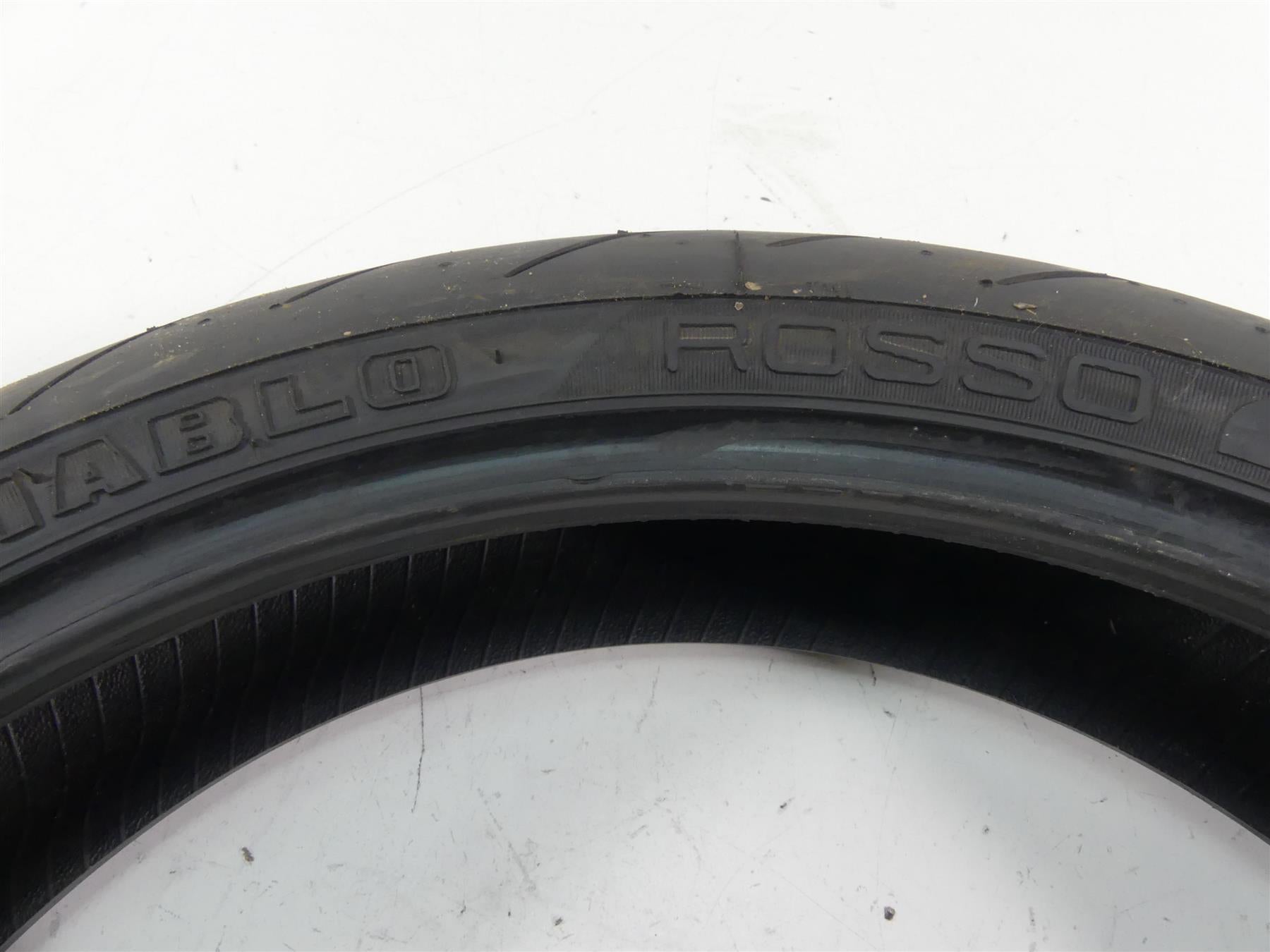 Used Front Motorcycle Tire Pirelli Diablo Rosso 3 III 120/70-17 DOT1719 2807800 {{ shop.shopifyCountryName }} - Mototech271