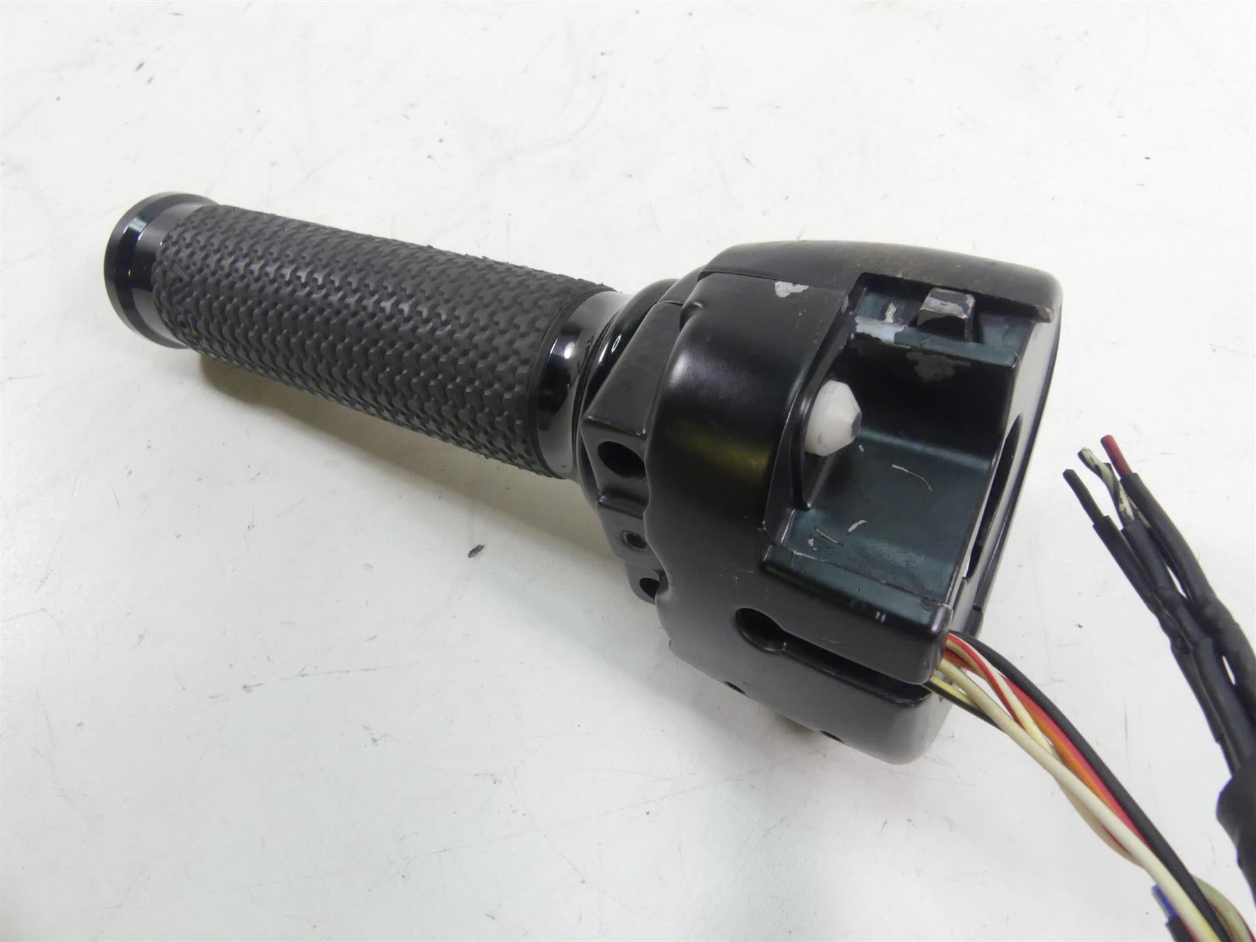 2016 Harley FLS Softail Slim Right Hand Start Stop Control Switch -Read 71500297 {{ shop.shopifyCountryName }} - Mototech271