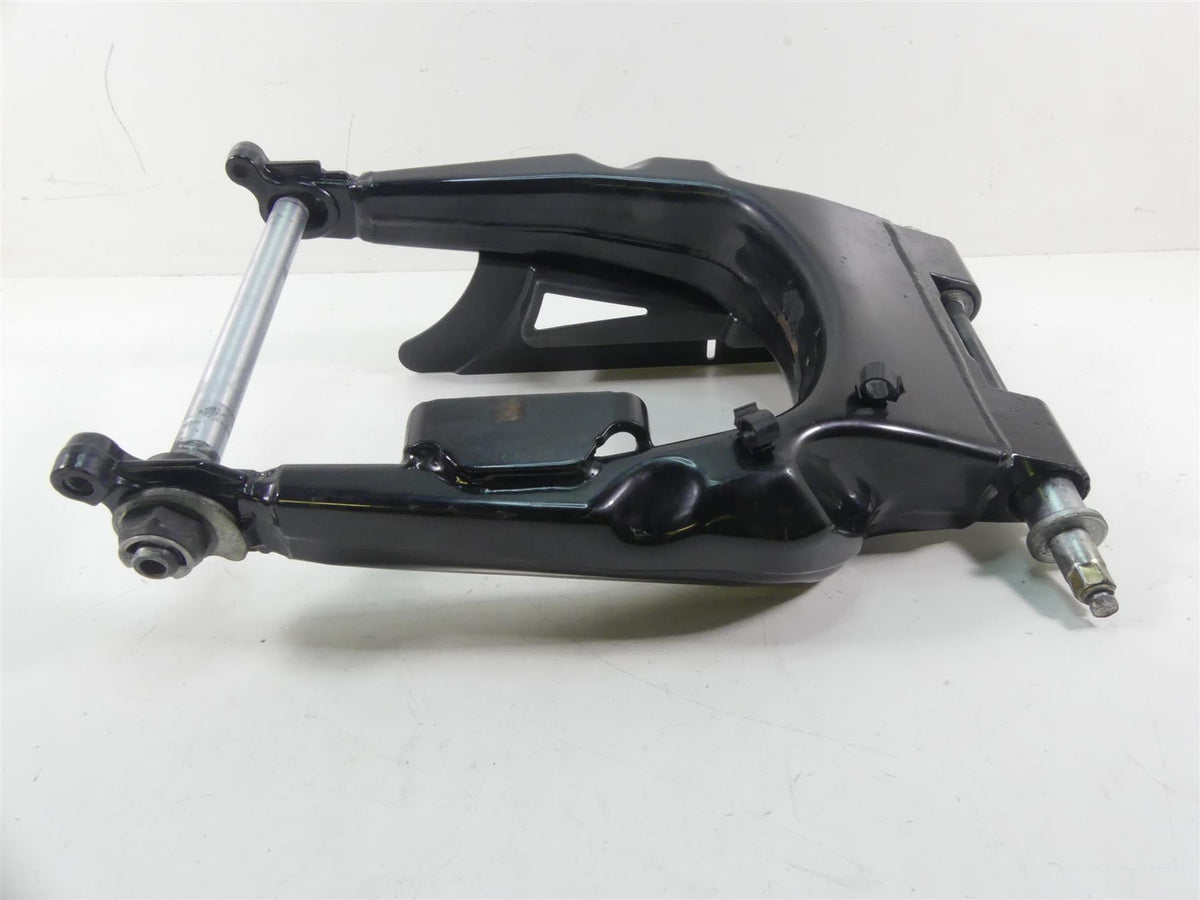 2014 Harley Touring FLHXS Street Glide Sp Swingarm Swing Arm + Axle 45470-09 {{ shop.shopifyCountryName }} - Mototech271