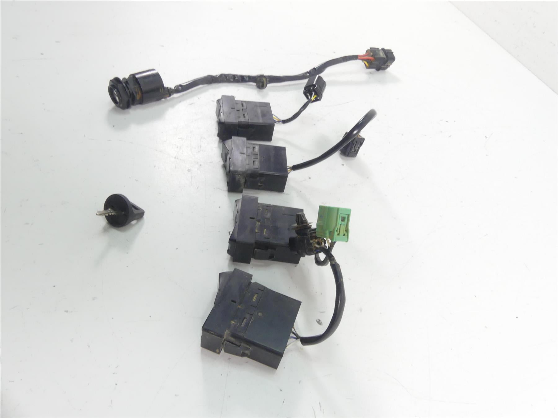 2020 Honda Talon S2X 1000X Ignition Light Awd Mode Switch Key Set 35100-HL6-A01 {{ shop.shopifyCountryName }} - Mototech271