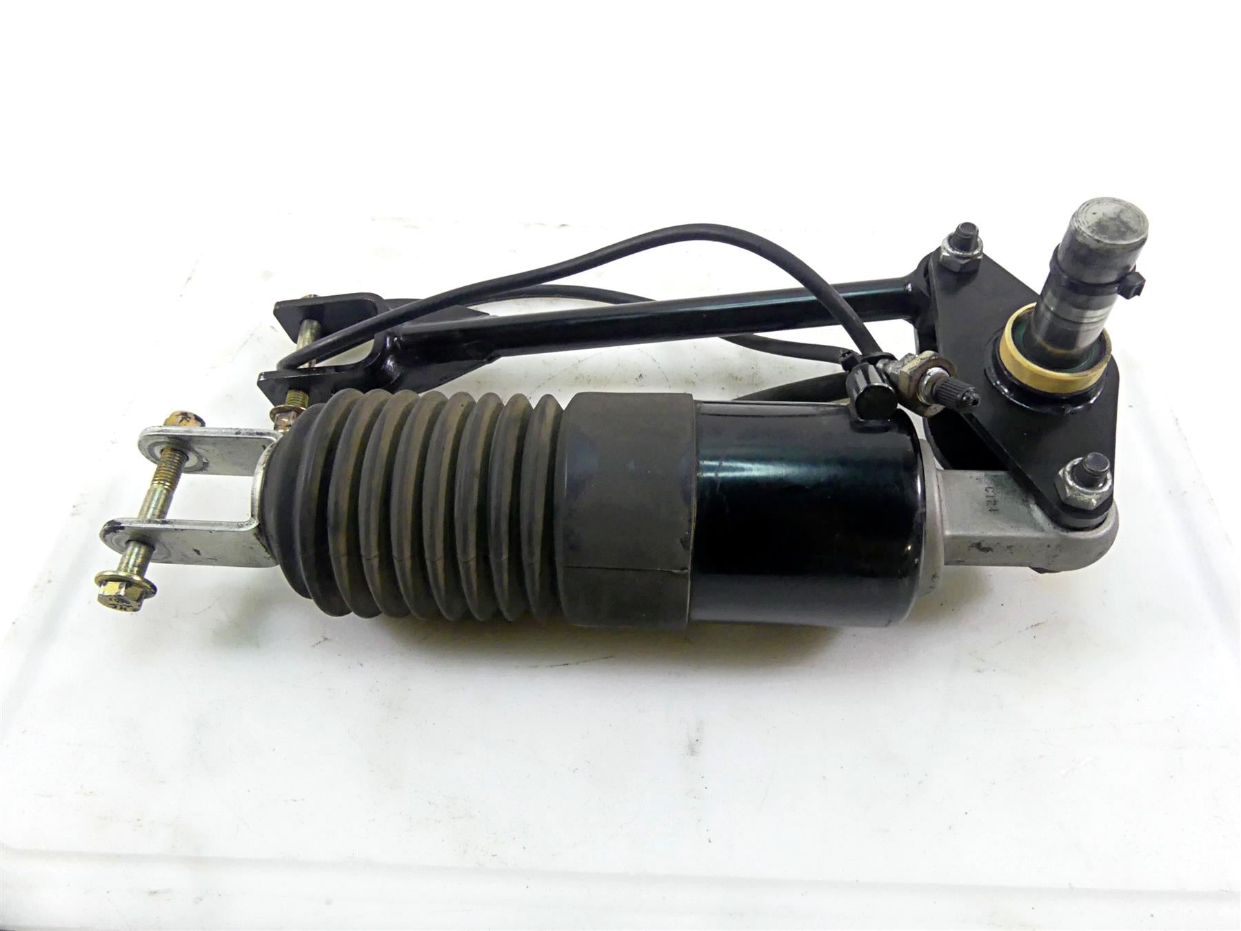 2011 Victory Cross Country Straight Rear Kyb Air Shock Damper 90N/mm 1542905 {{ shop.shopifyCountryName }} - Mototech271
