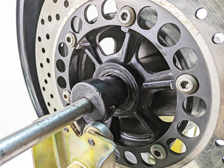 2002 Yamaha FZ1 FZS1000 Fazer Straight 17x5.5 Rear Wheel Rim 5LV-25338-00-33 {{ shop.shopifyCountryName }} - Mototech271