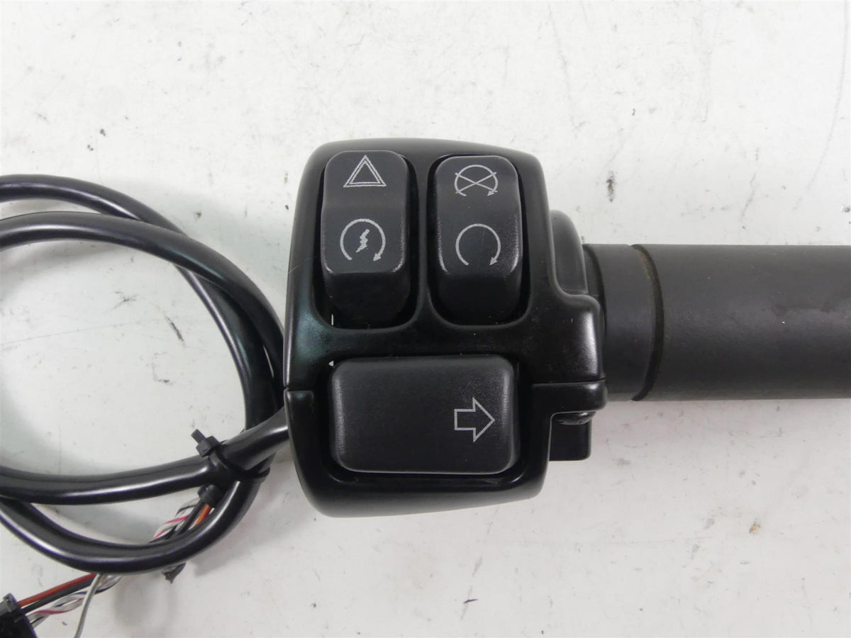 2018 Harley Softail FXBB Street Bob Right Hand Control Switch 71500462 {{ shop.shopifyCountryName }} - Mototech271