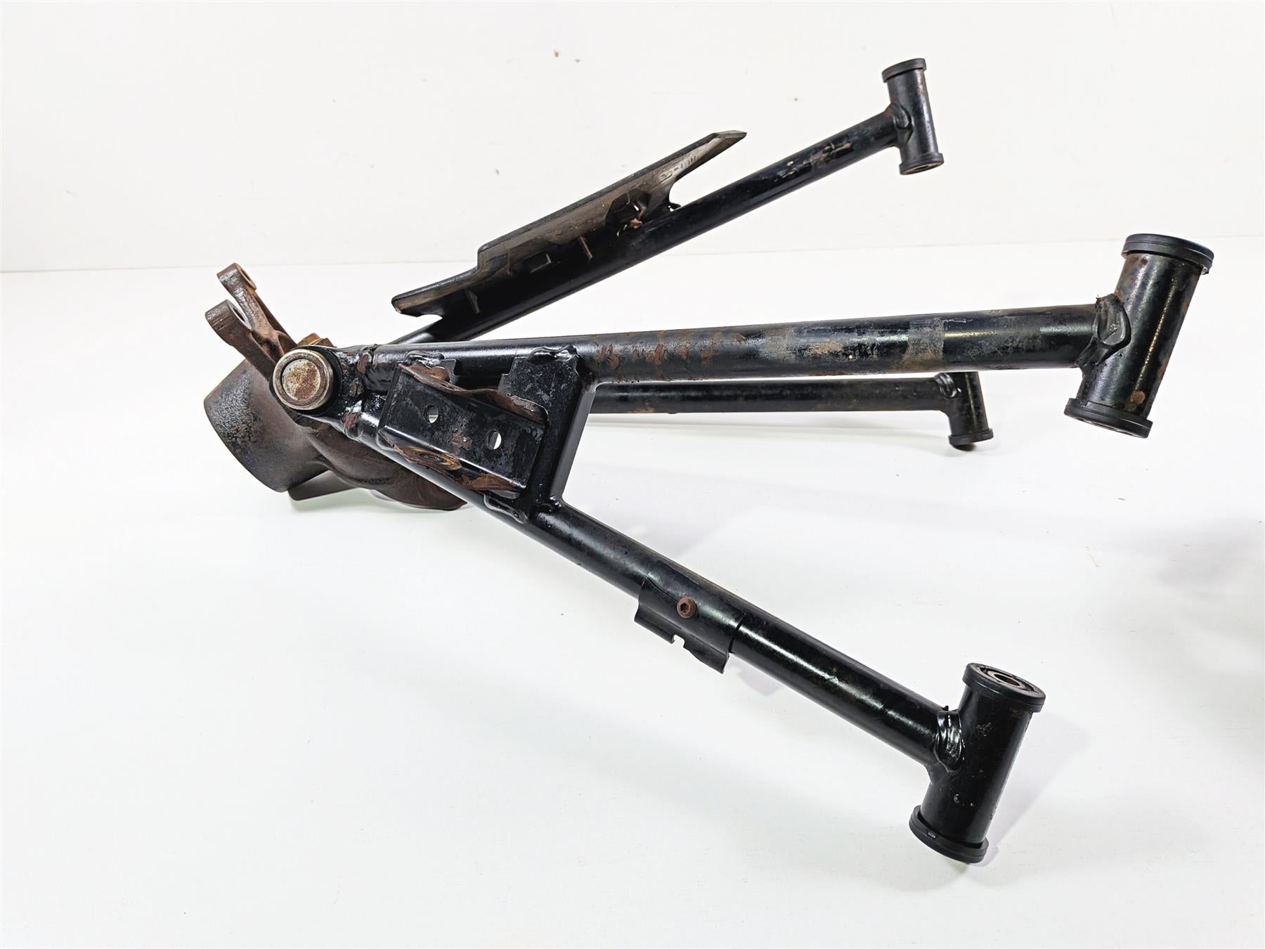 2012 Polaris Ranger 800 XP Front Left Knee Assembly Control Arm Knuckle 5136948 {{ shop.shopifyCountryName }} - Mototech271