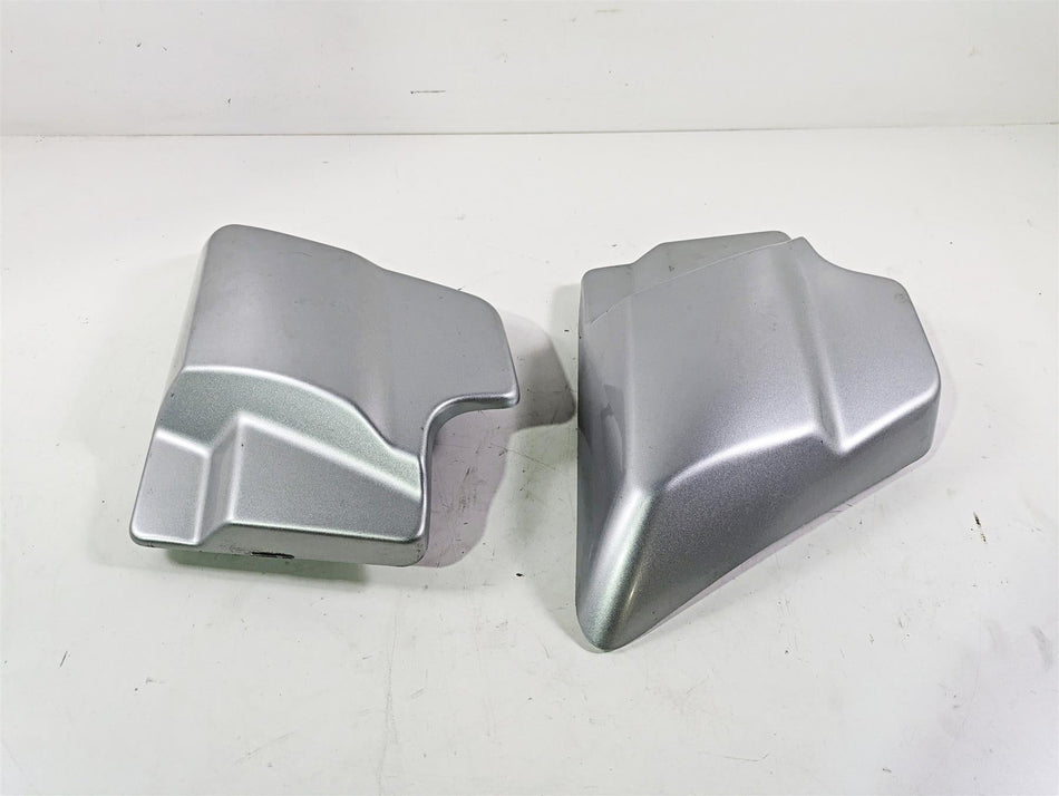 2010 Harley Touring FLHX Street Glide Side Cover Set Silver 66048-09A 66250-09 {{ shop.shopifyCountryName }} - Mototech271