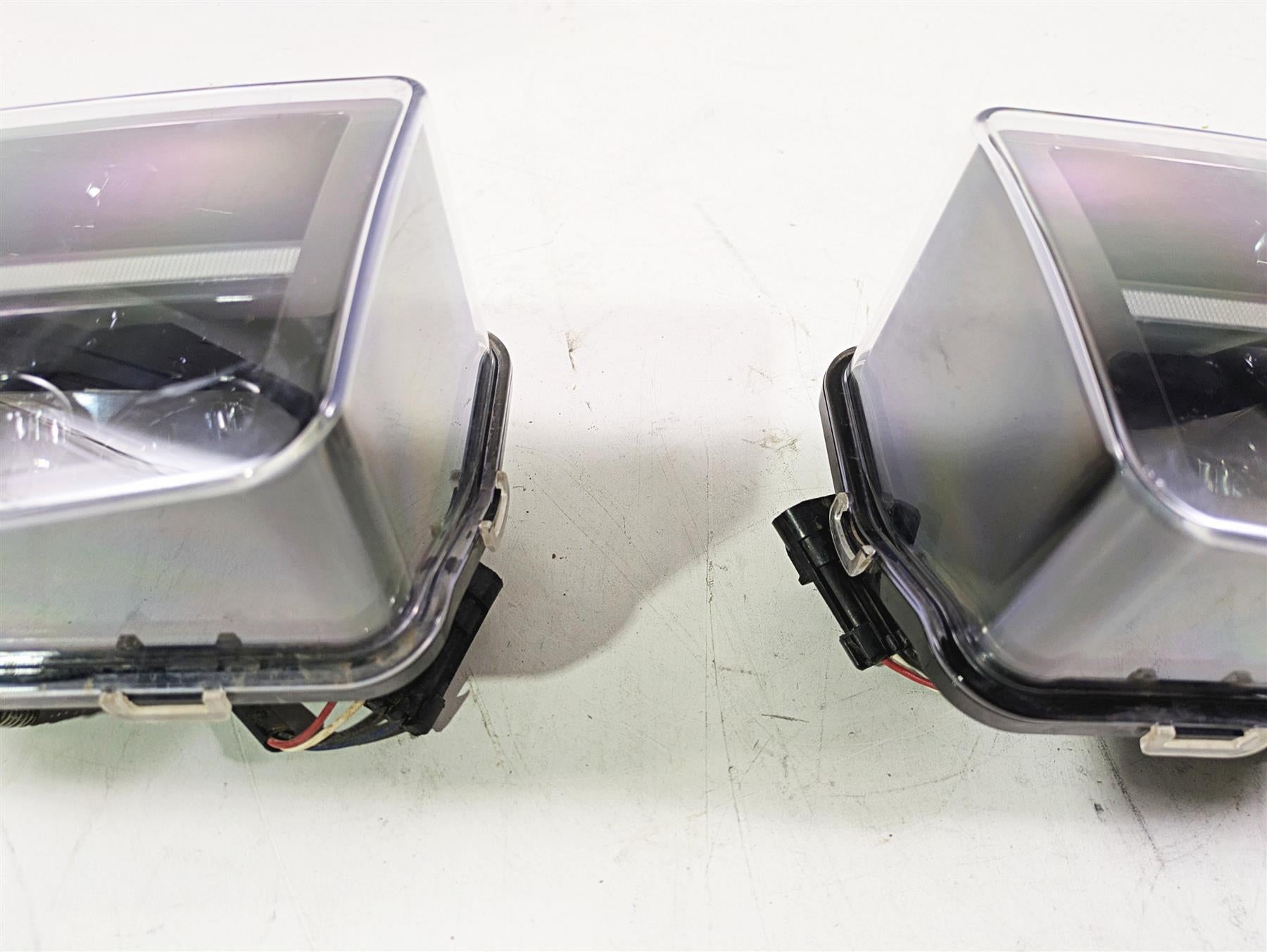 2021 Kawasaki Teryx KRX KRF 1000 Headlight Head Light Lamp 23004-0392 23004-0393 {{ shop.shopifyCountryName }} - Mototech271