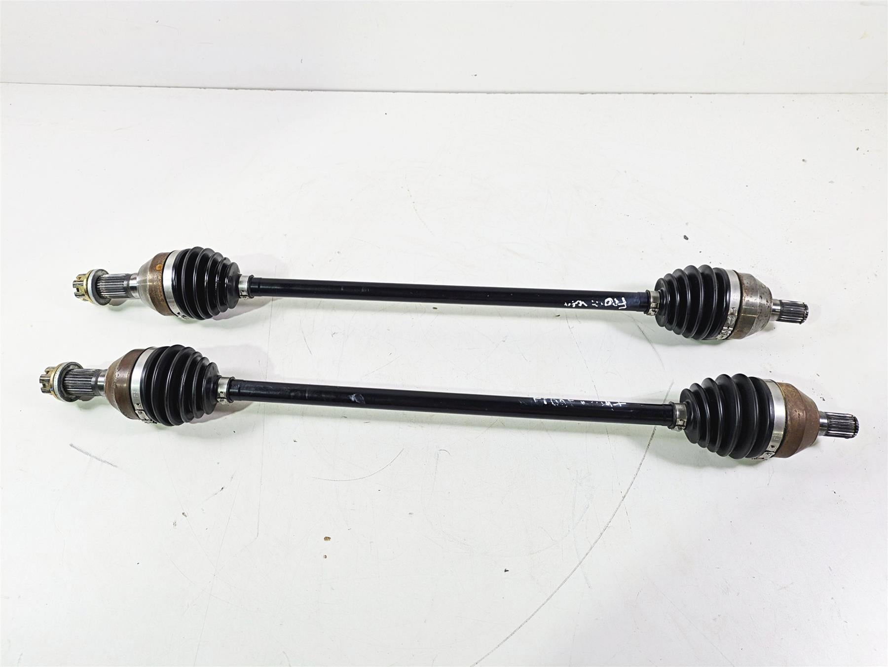 2018 Can Am Maverick X3 XRC Turbo R Front Drive Shaft Cv Axle Set 72