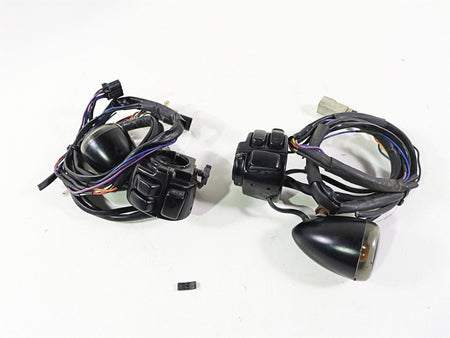 2008 Harley FLSTSB Cross Bones Left Right Control Switch Blinker Set 71682-06A {{ shop.shopifyCountryName }} - Mototech271