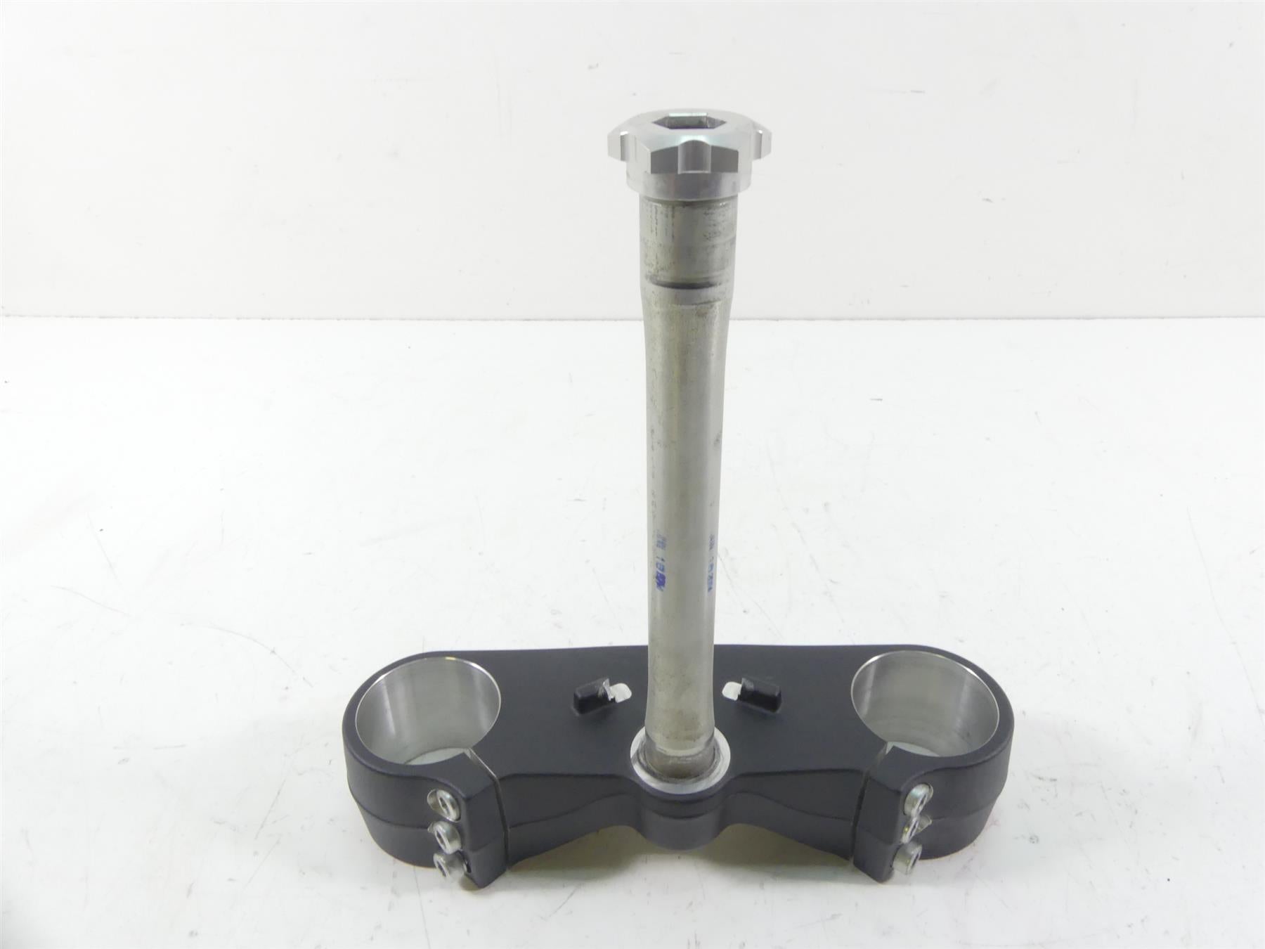 2015 Eric Buell Racing 1190SX Lower Triple Tree 56mm -Read J0106.1B7ZT {{ shop.shopifyCountryName }} - Mototech271