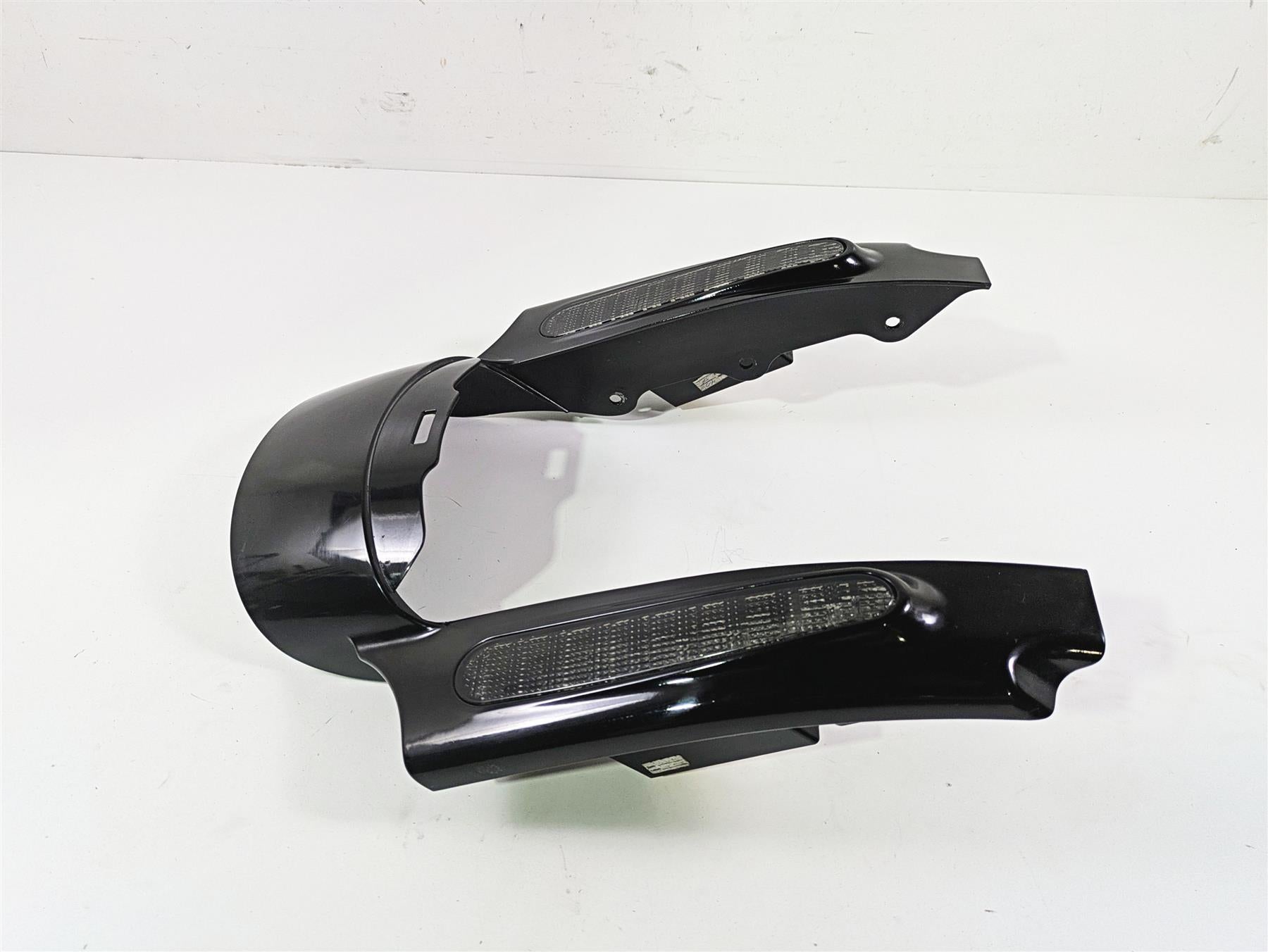 2009 Harley Touring FLHX Street Glide Rear Fender Wing Fascia 59739-09 {{ shop.shopifyCountryName }} - Mototech271