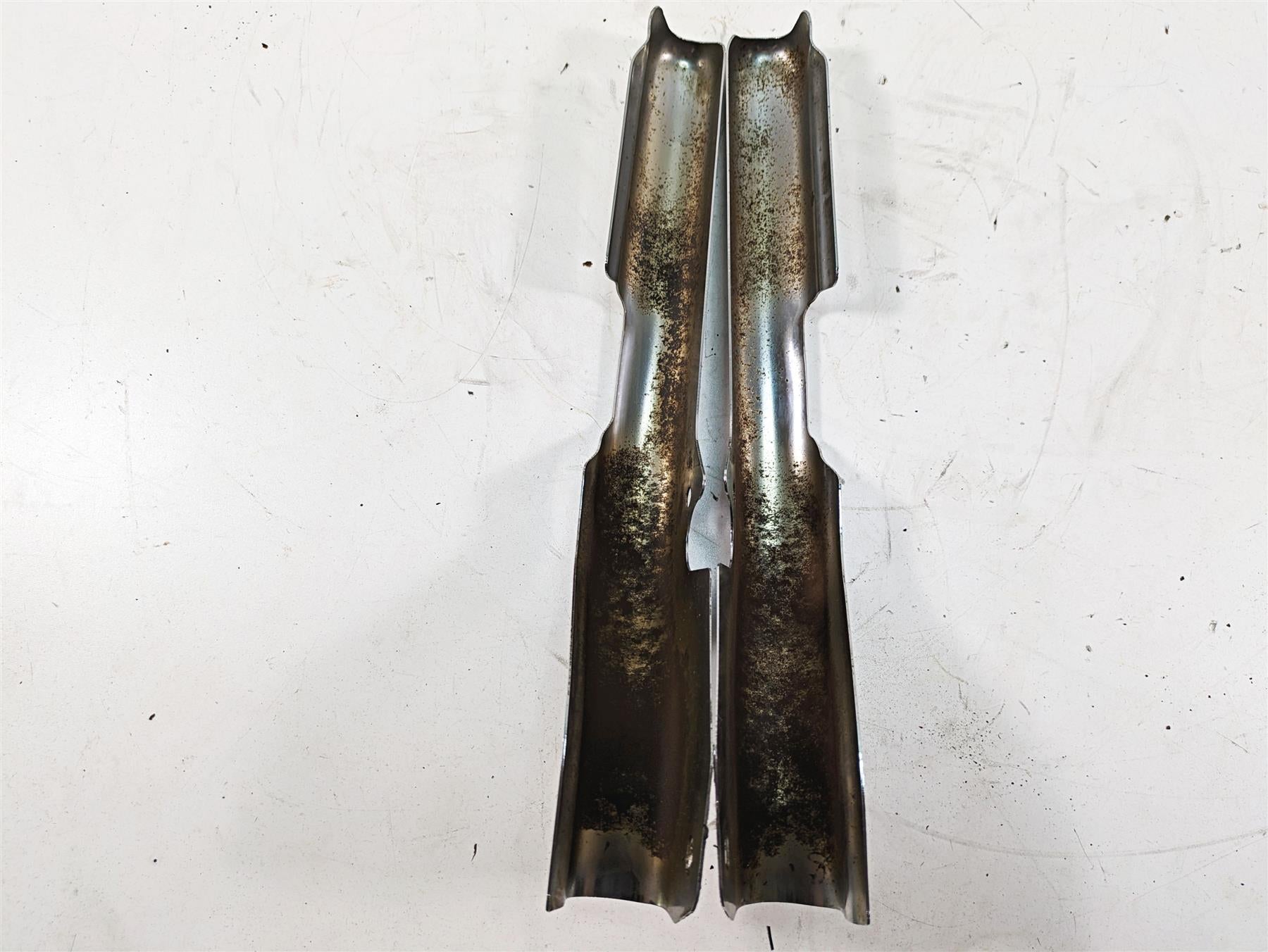 2005 Harley Touring FLHTCUI Electra Glide Rear Frame Chrome Struts 47502-97 {{ shop.shopifyCountryName }} - Mototech271