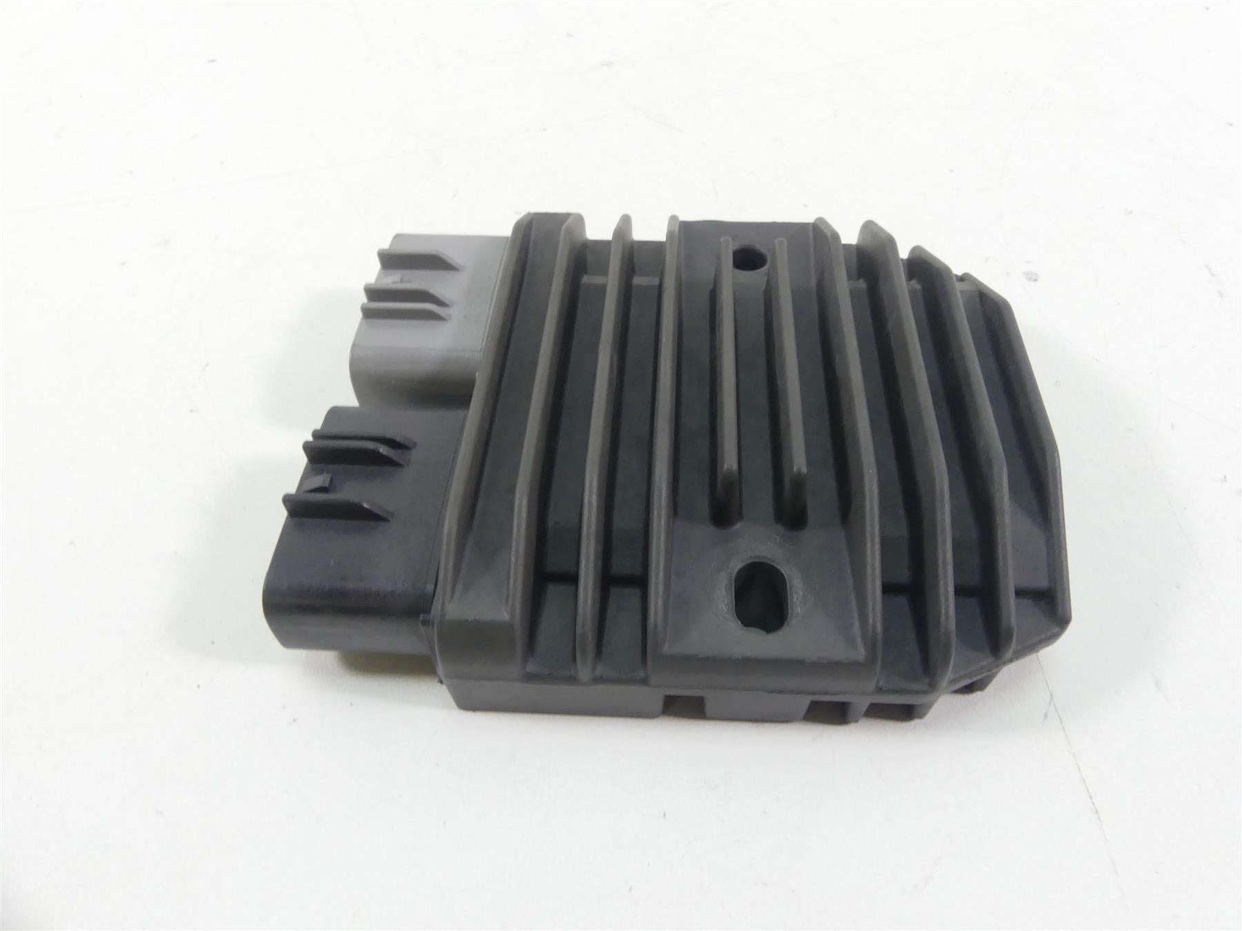 2009 Yamaha XV1700 Road Star Warrior Rectifier Voltage Regulator 5JW-81960-00-00 {{ shop.shopifyCountryName }} - Mototech271
