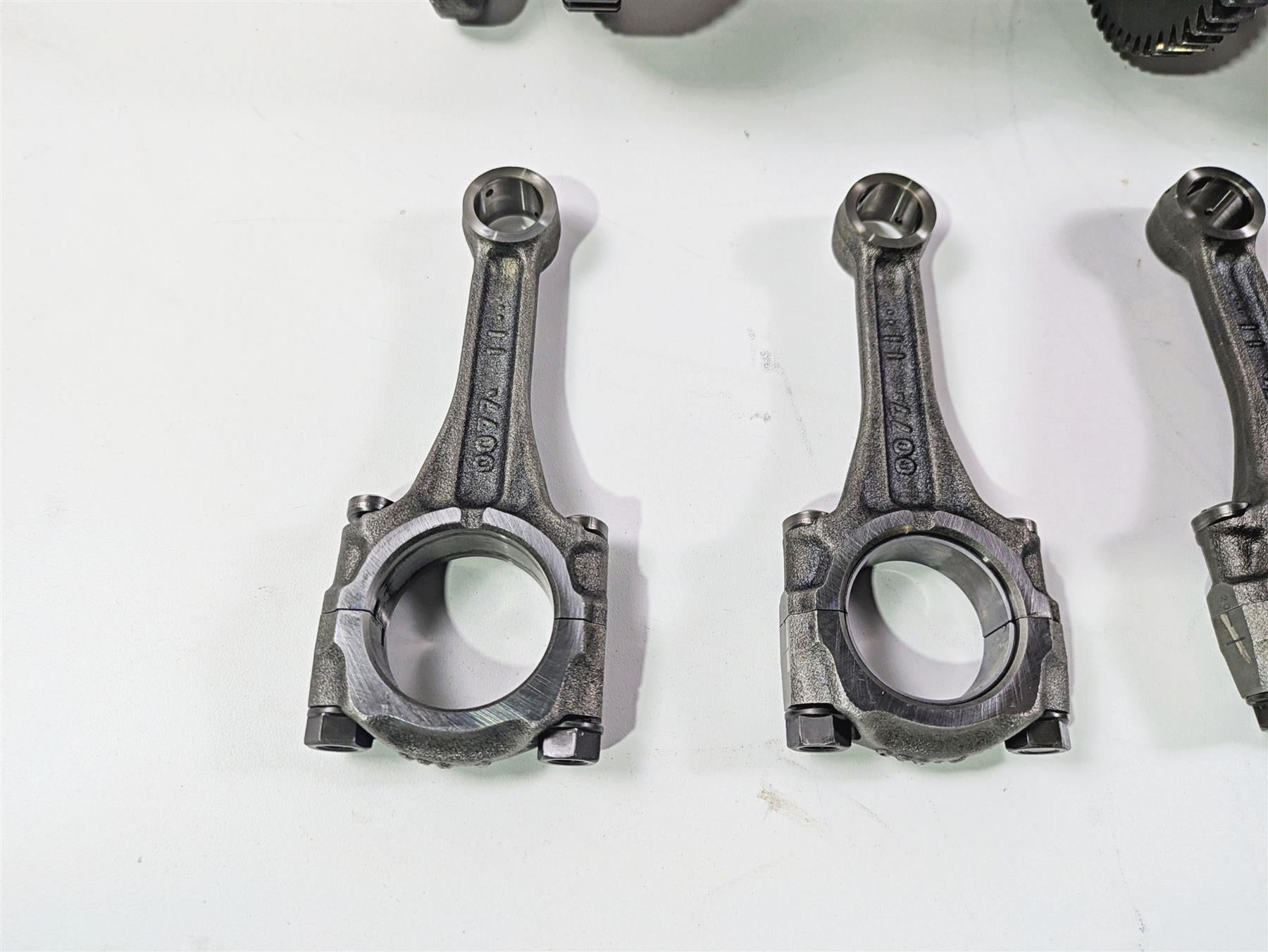 2016 Kawasaki ZX10R Ninja Crankshaft & Connecting Rods Set 13031