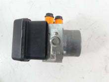 Load image into Gallery viewer, 2017 Ducati Hypermotard 939 Abs Brake Pump Pressure Module 54240332B
