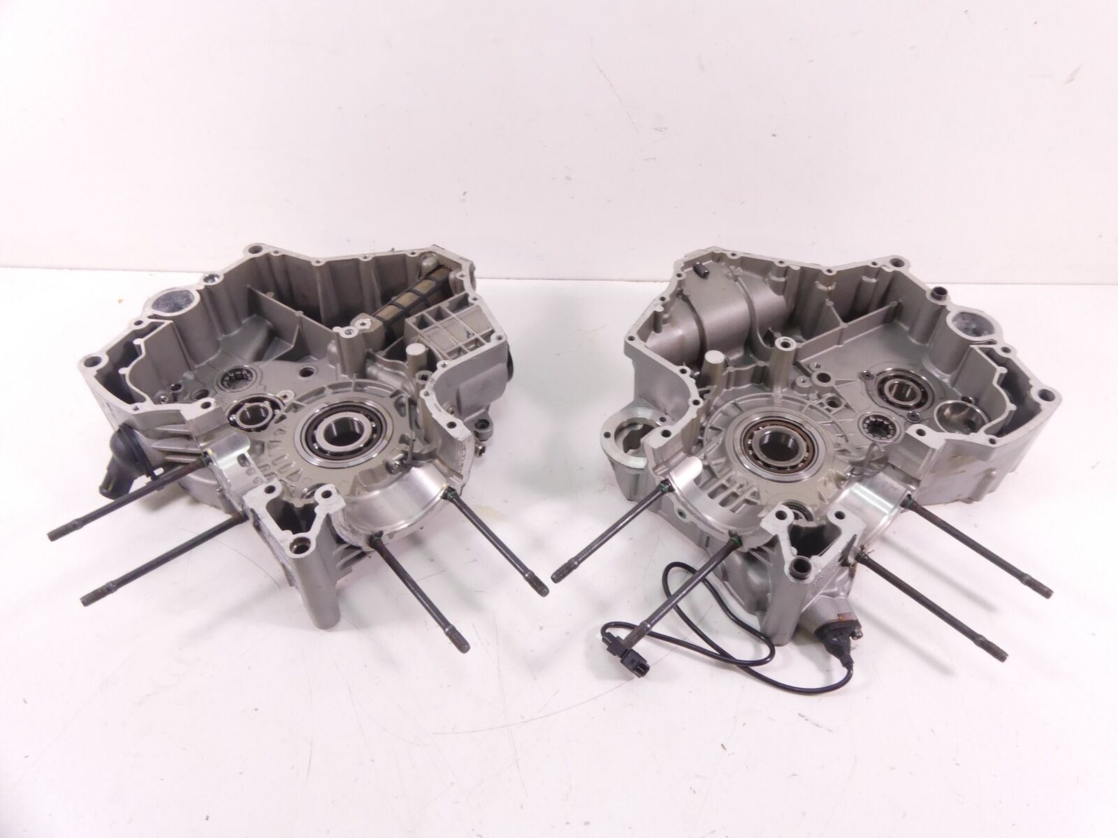 2008 Ducati 1098 S Engine Motor Cases Housing Crankcase Halfes Set Pair 22521265 {{ shop.shopifyCountryName }} - Mototech271