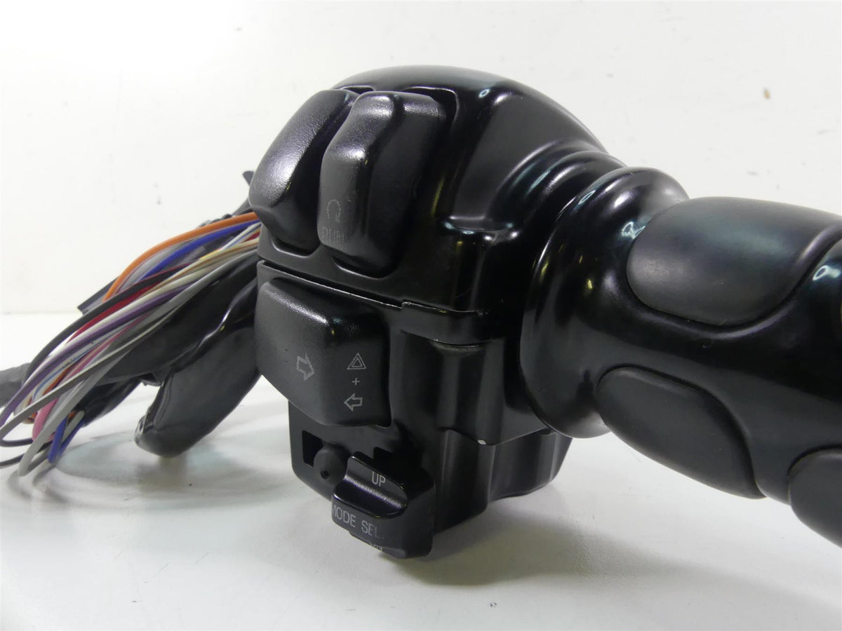 2013 Harley Touring FLHX Street Glide Right Hand Control Switch -Read 71684-06A {{ shop.shopifyCountryName }} - Mototech271