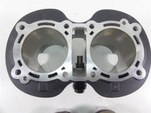 Load image into Gallery viewer, 2017 Triumph Thruxton 1200R Cylinder Jug Piston Set 3K T1167220 T1127030 | Mototech271
