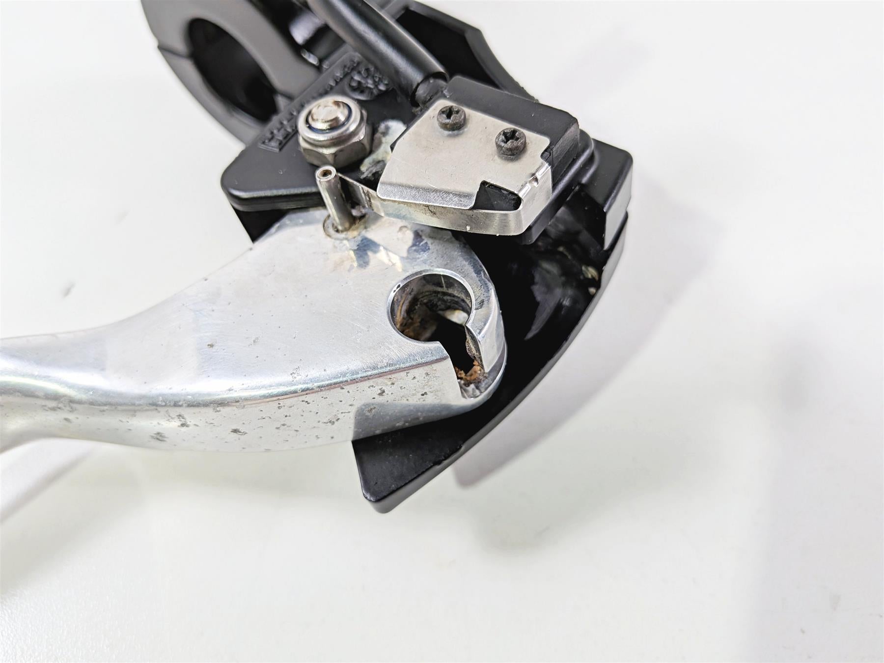 2016 Victory Cross Country Magura Clutch Perch & Lever 1322603 {{ shop.shopifyCountryName }} - Mototech271