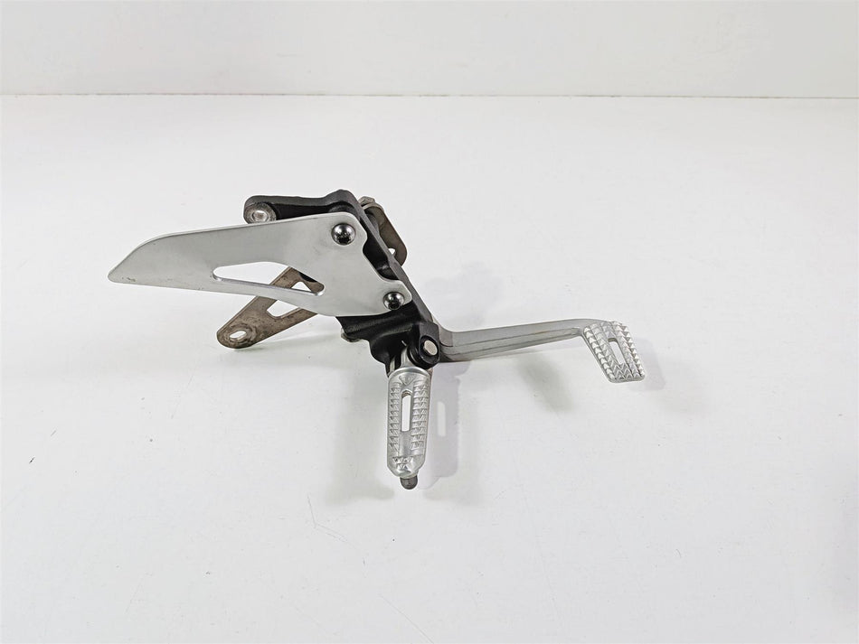 2019 Triumph Speed Triple RS 1050 Front Right Foot Peg & Brake Pedal T2081844 {{ shop.shopifyCountryName }} - Mototech271