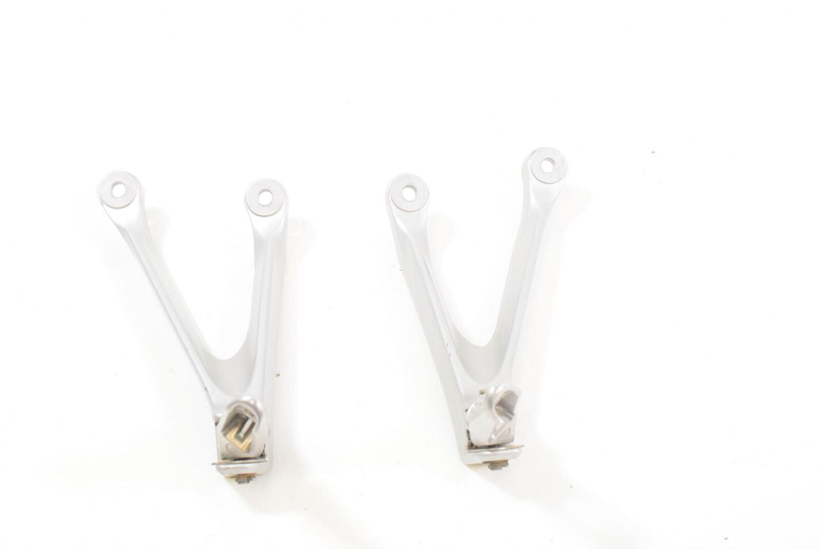 2011 Honda CBR1000RR CBR1000 RR Passenger Footpeg Rest Set 50760-MFL-D20 {{ shop.shopifyCountryName }} - Mototech271