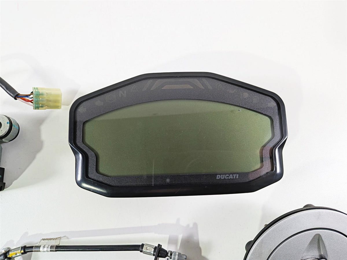 2019 Ducati 959 Panigale Speedometer Cdi Bbox Ignition Switch Key Set 40611243B {{ shop.shopifyCountryName }} - Mototech271