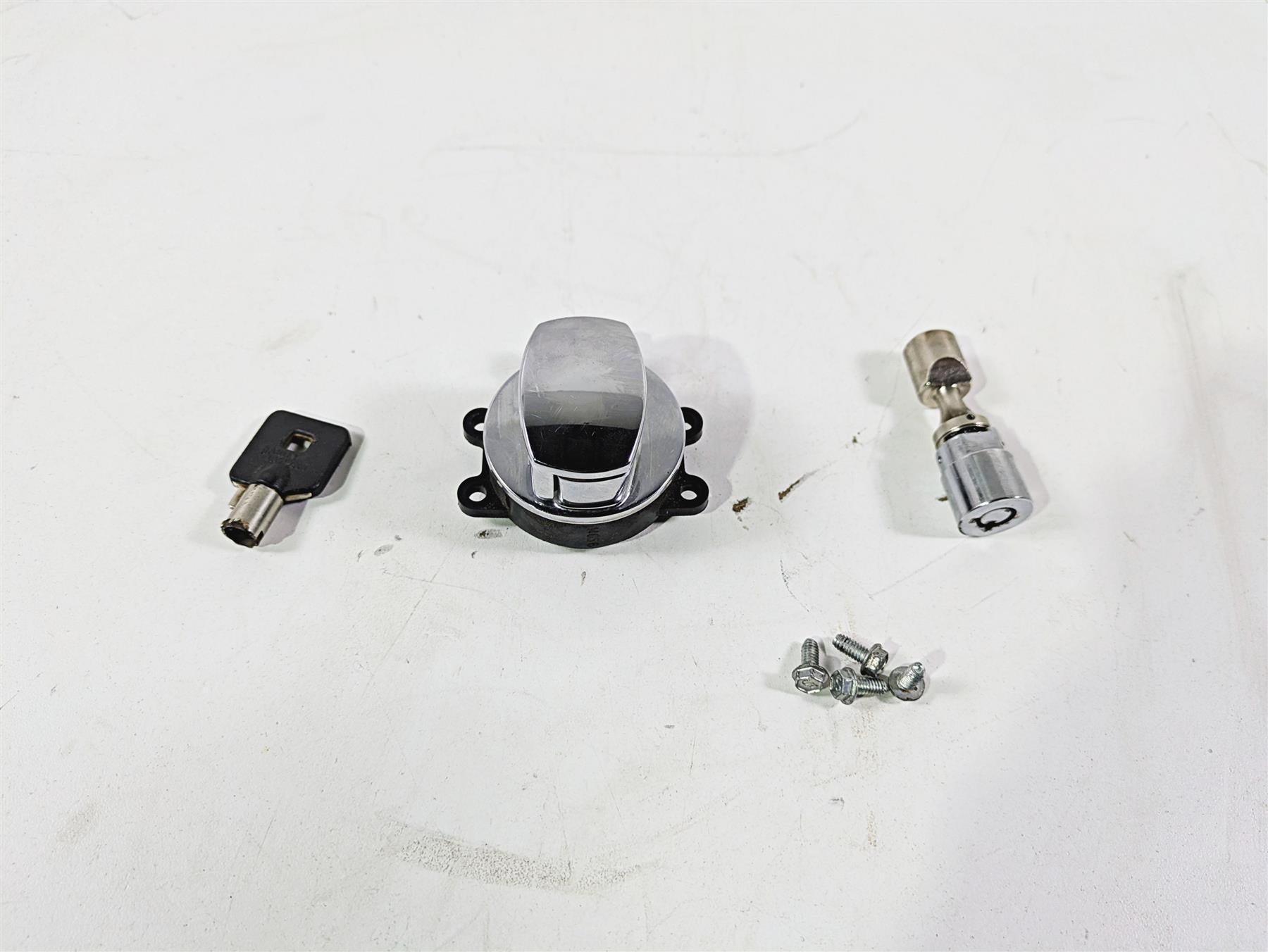 2014 Harley FLS Softail Slim Ignition Switch Key Lock Set 71400076 {{ shop.shopifyCountryName }} - Mototech271