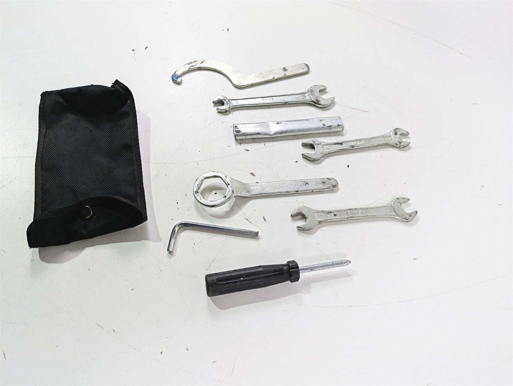 2019 BMW G310GS K02 Owners Tool Kit + Bag 71118565867 {{ shop.shopifyCountryName }} - Mototech271
