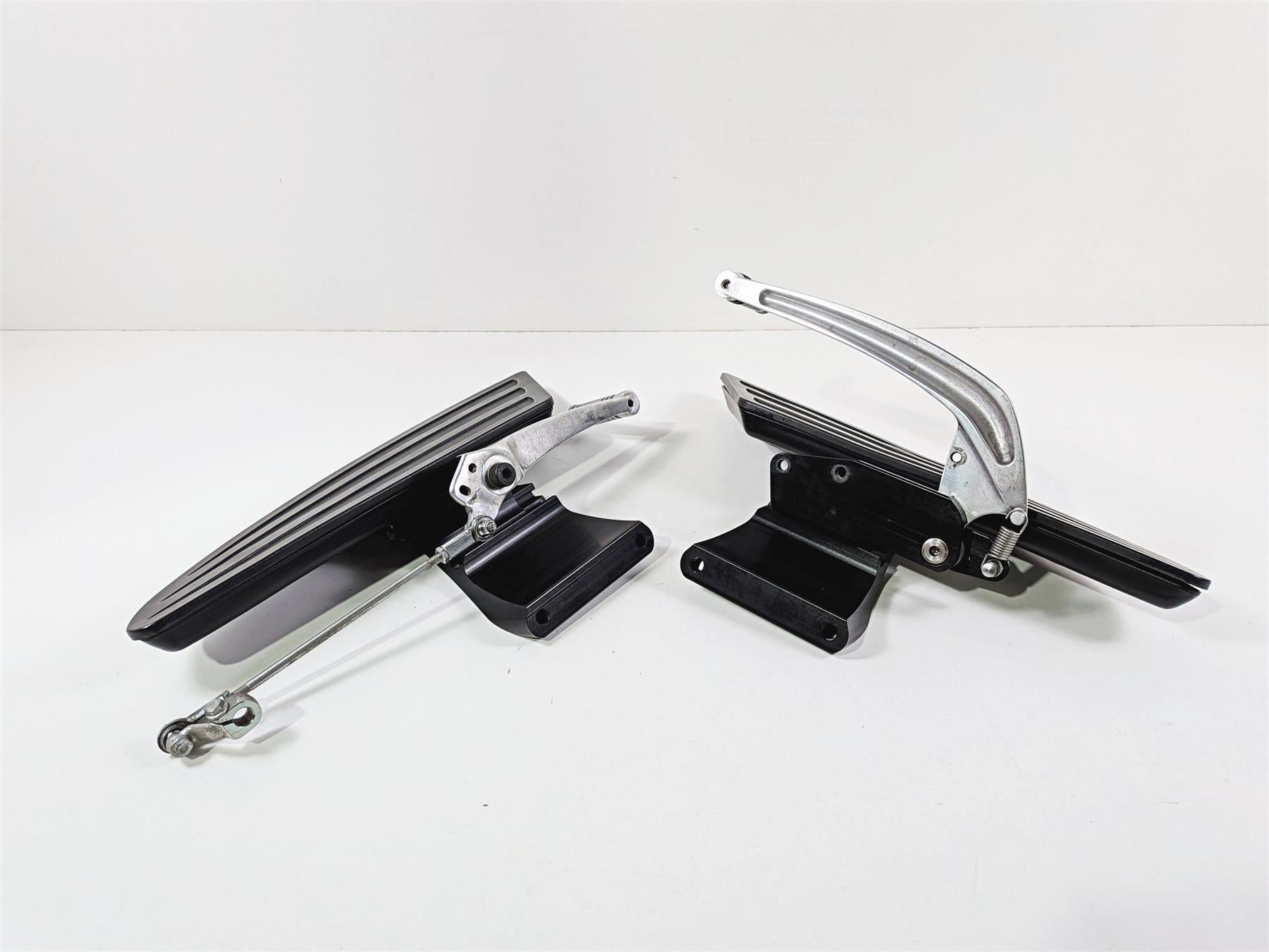 2013 Victory Vision Tour Left Right Floor Board Shifter Brake Pedal 5134178 5137197 {{ shop.shopifyCountryName }} - Mototech271