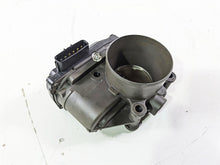 Load image into Gallery viewer, 2020 Yamaha Waverunner VX1050 Deluxe Mikuni Throttle Body 6EY-13750-00-00
