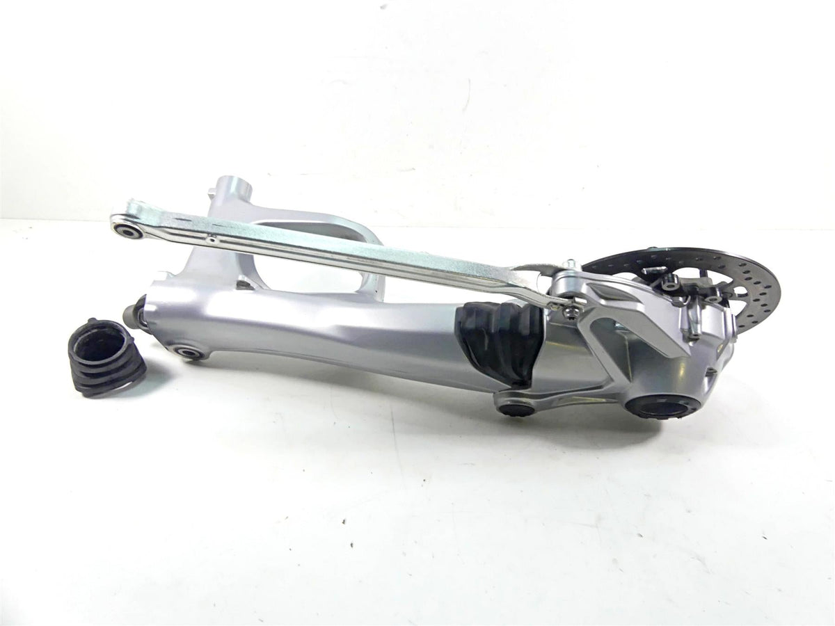 2014 BMW R1200GS K50 Differential Drive Shaft Swingarm 33738531102 33748544982 {{ shop.shopifyCountryName }} - Mototech271