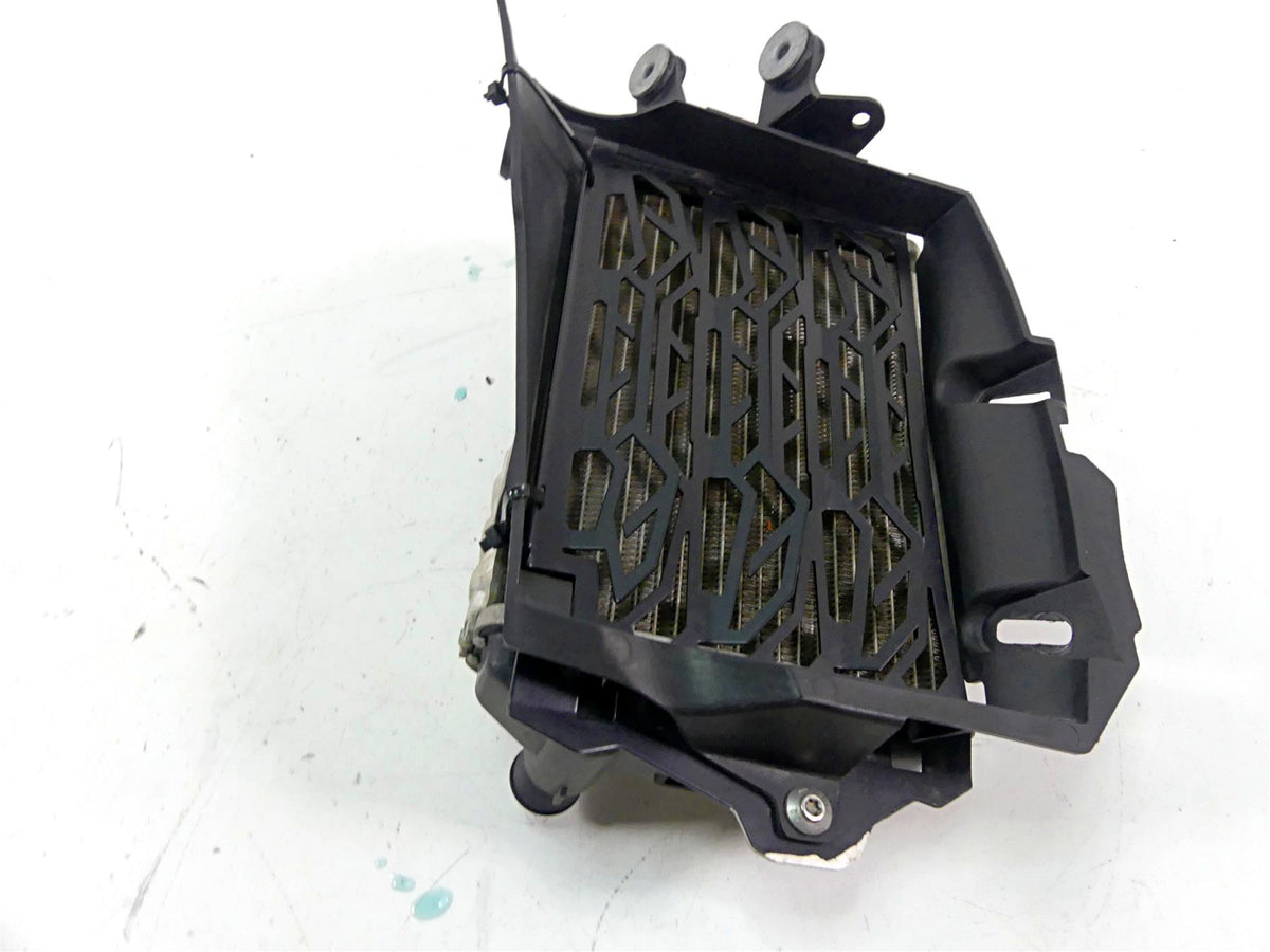 2016 BMW R1200GS Adv K51 Left Radiator Thermostat Fan Cover 17118546408 {{ shop.shopifyCountryName }} - Mototech271