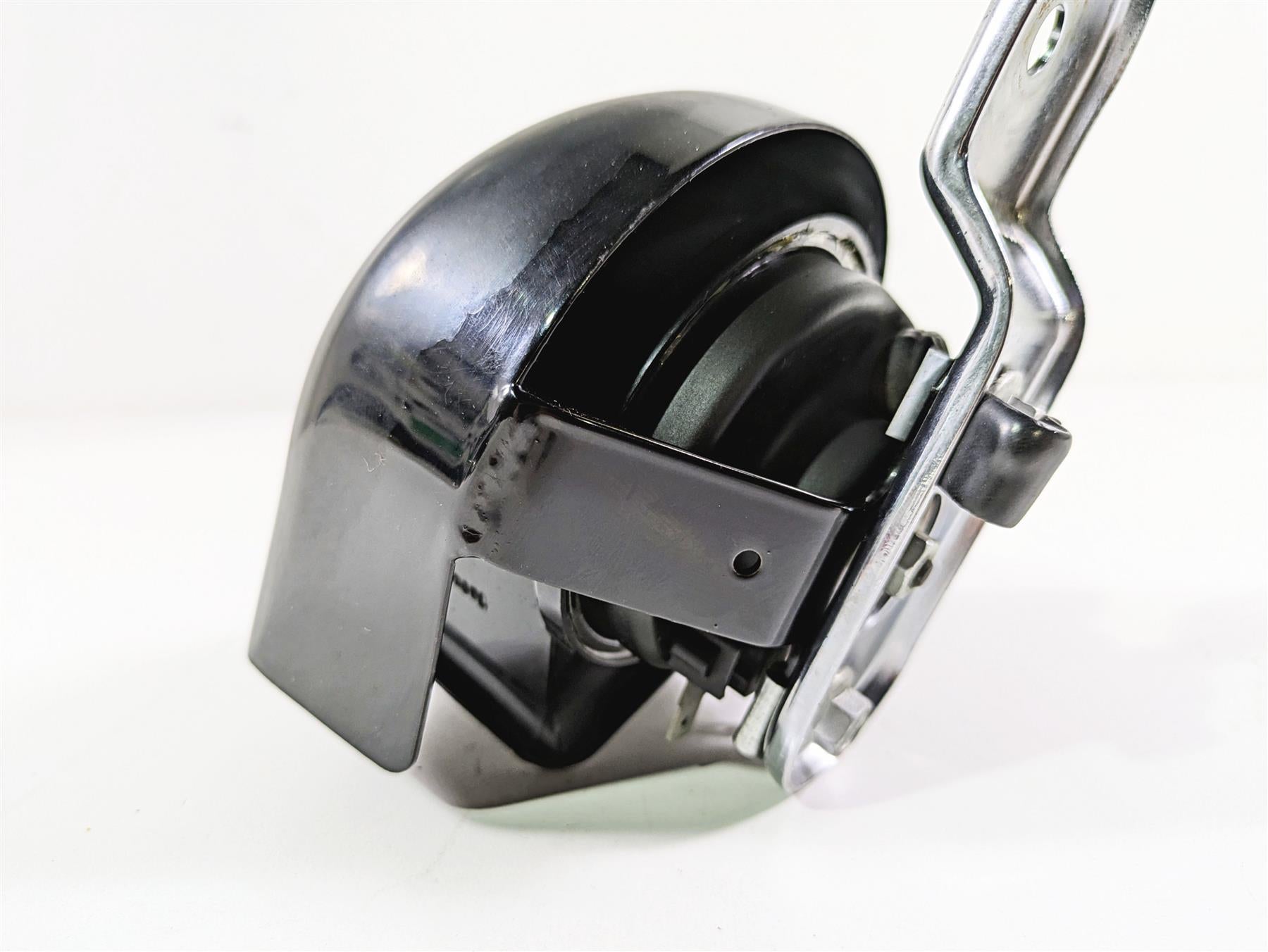 2009 Harley FLSTSB Cross Bones Horn & Black Cover 61300452 69060-90H {{ shop.shopifyCountryName }} - Mototech271