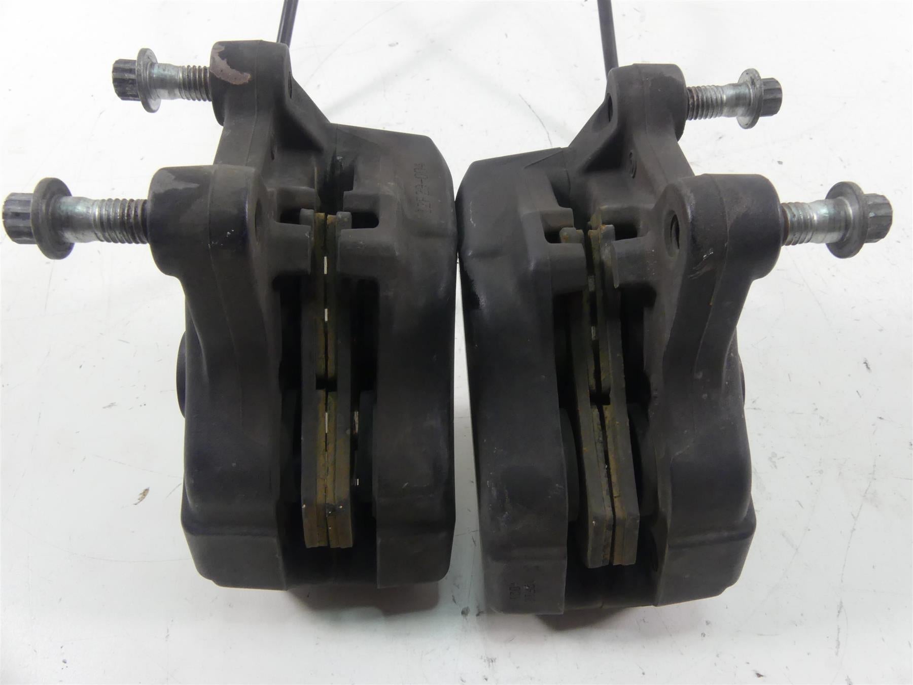 2013 Harley VRSCDX Night Rod Special Front Brake Caliper Set 44731-08 44732-08 {{ shop.shopifyCountryName }} - Mototech271