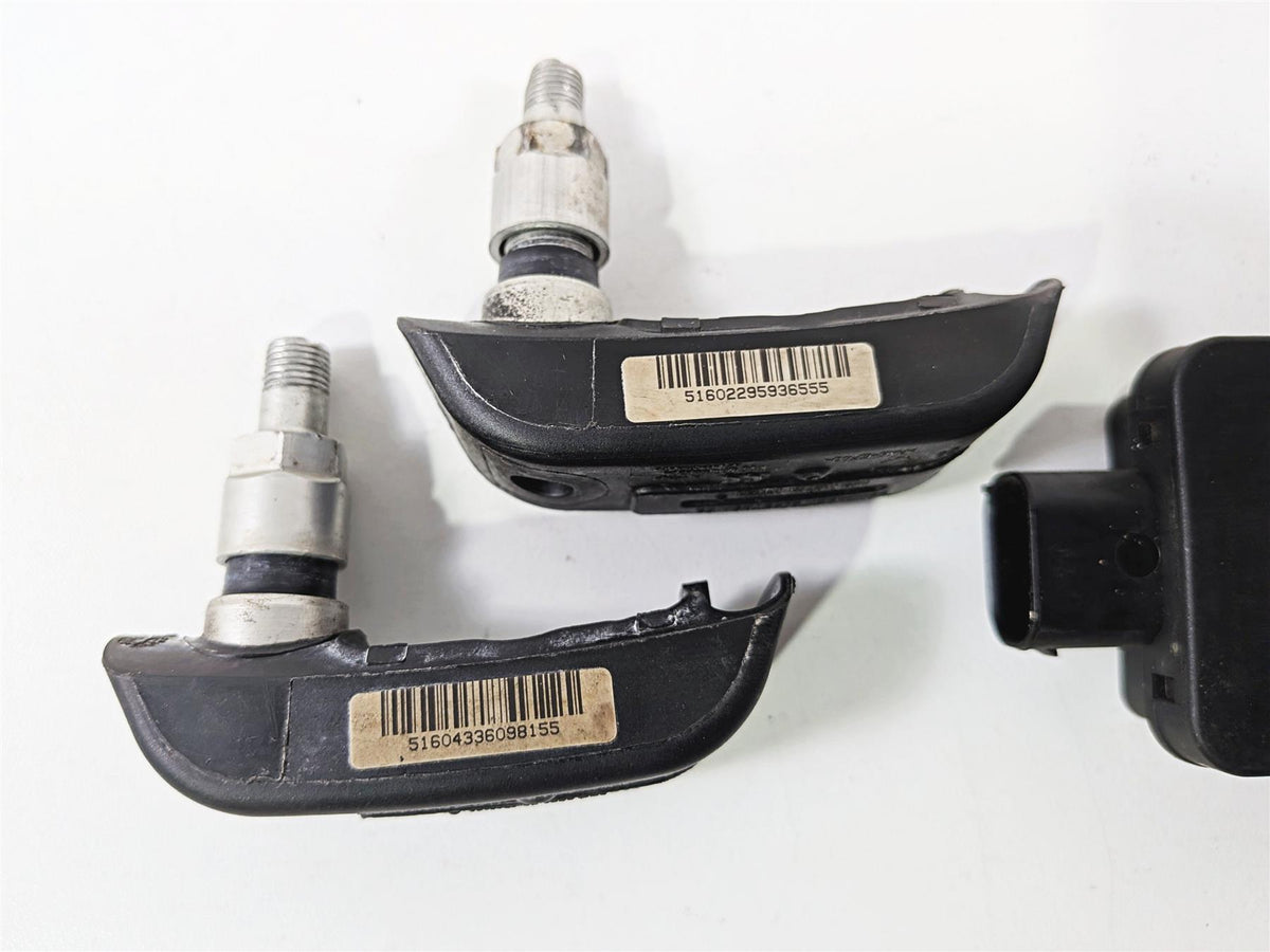 2015 BMW R1200GS K50 Rdc Sensor & Tire Sensors 36318532731 65758546222 {{ shop.shopifyCountryName }} - Mototech271