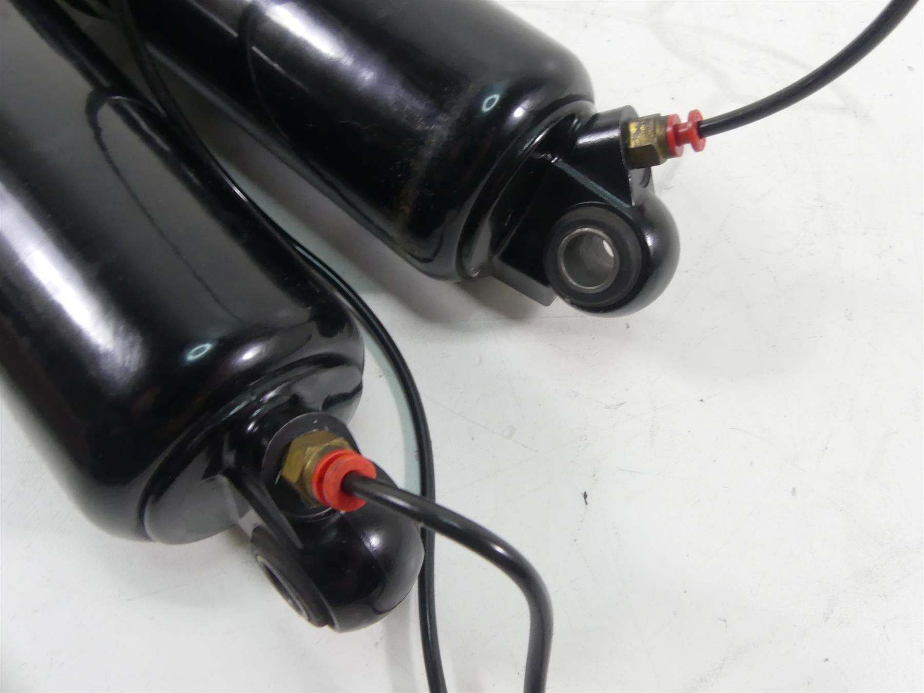 2012 Harley Touring FLHX Street Glide Rear 12" Air Shock Damper Set 54662-09 {{ shop.shopifyCountryName }} - Mototech271